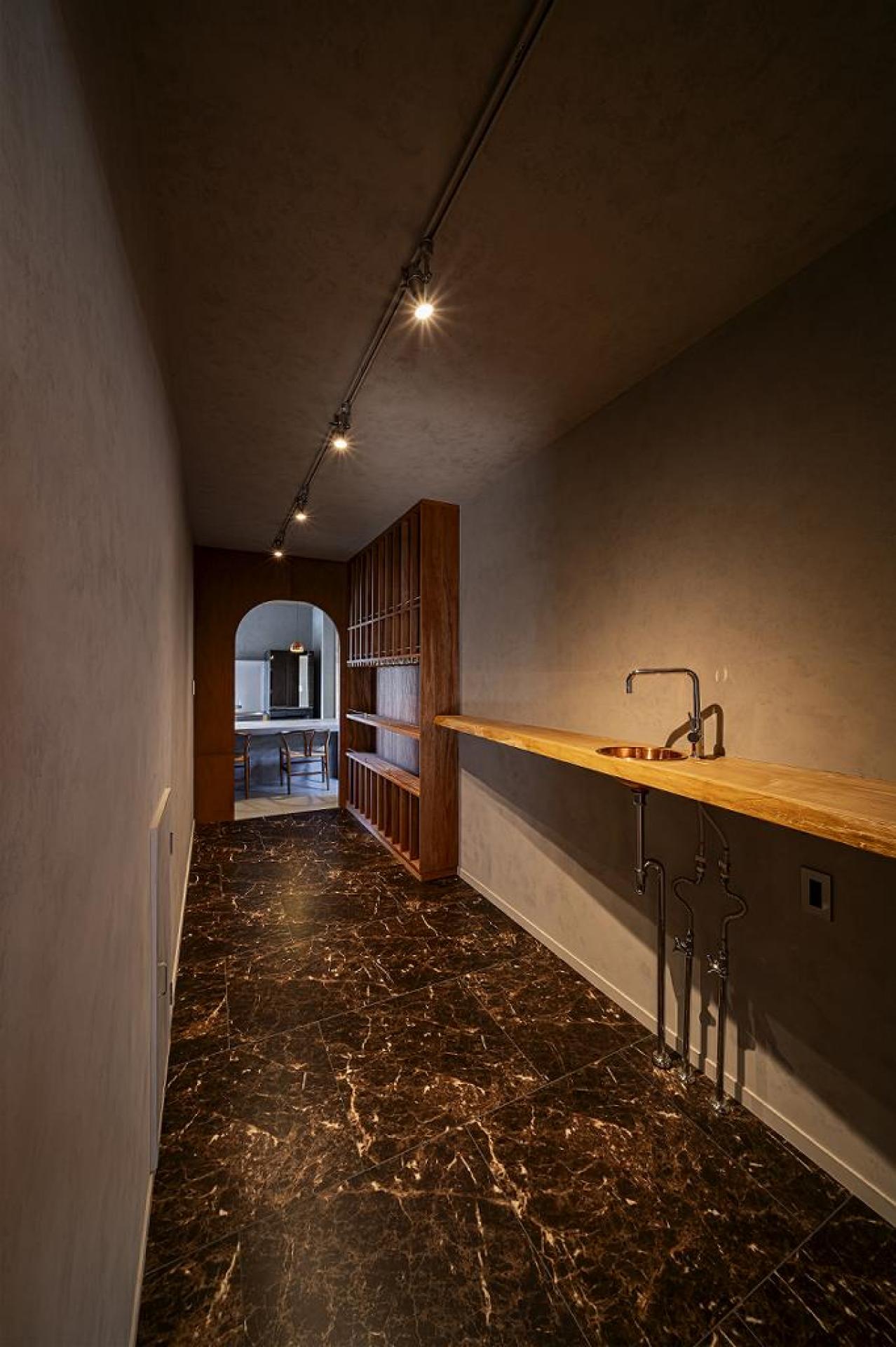 London Design Awards Winner - sakanouenoyado