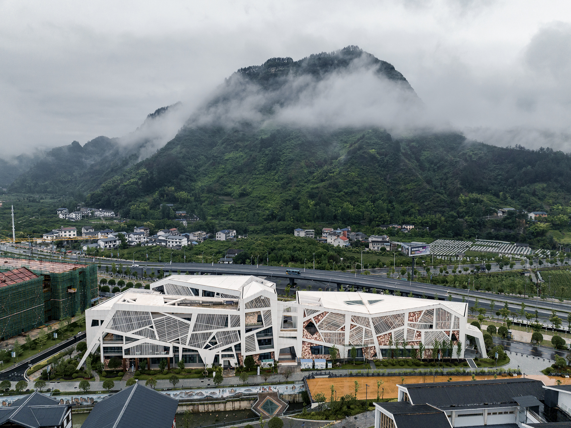 London Design Awards Winner - Zhangjiajie Sandstone Painting Museum