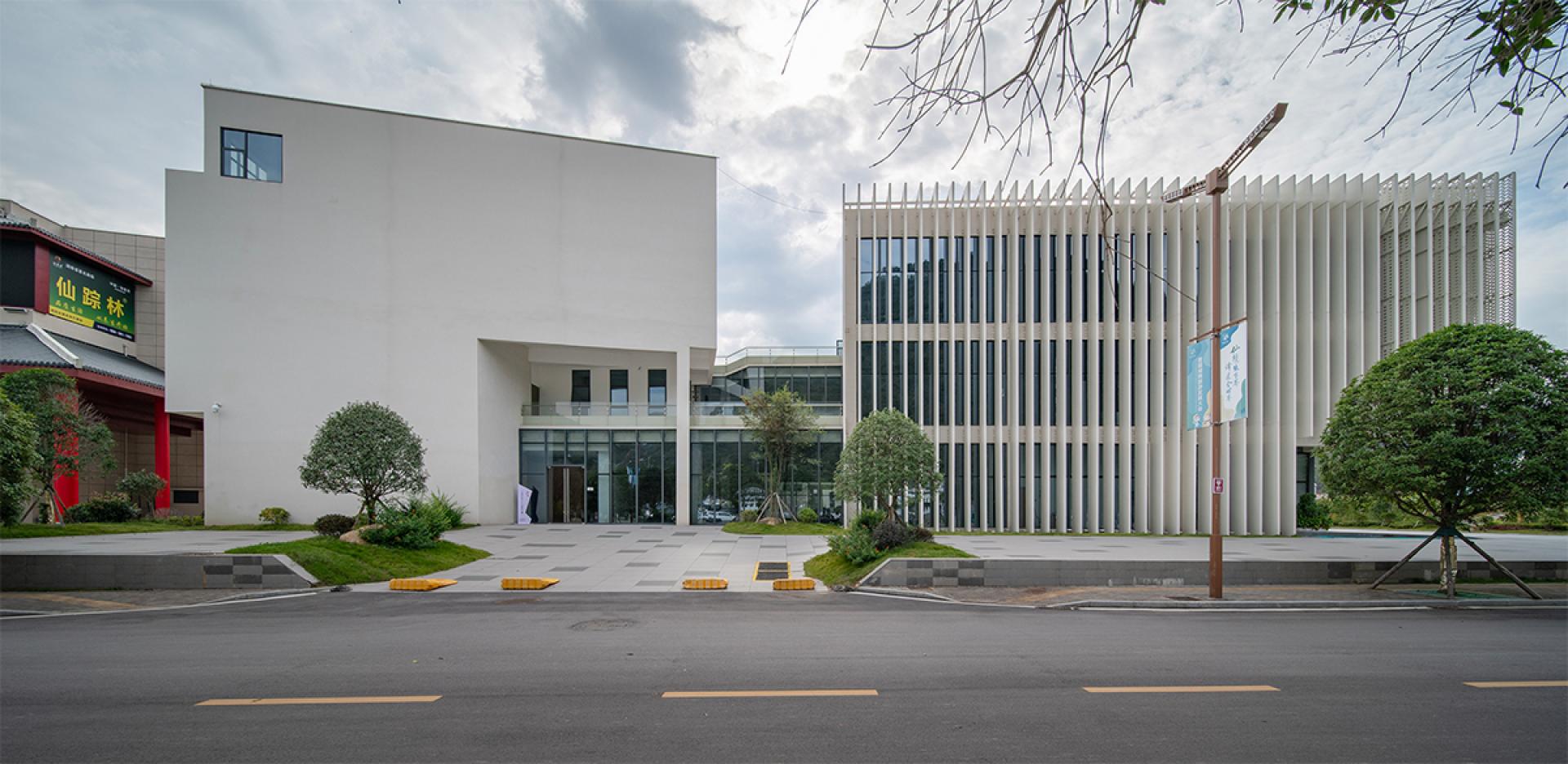 London Design Awards Winner - Zhangjiajie TujiaBrocade Museum