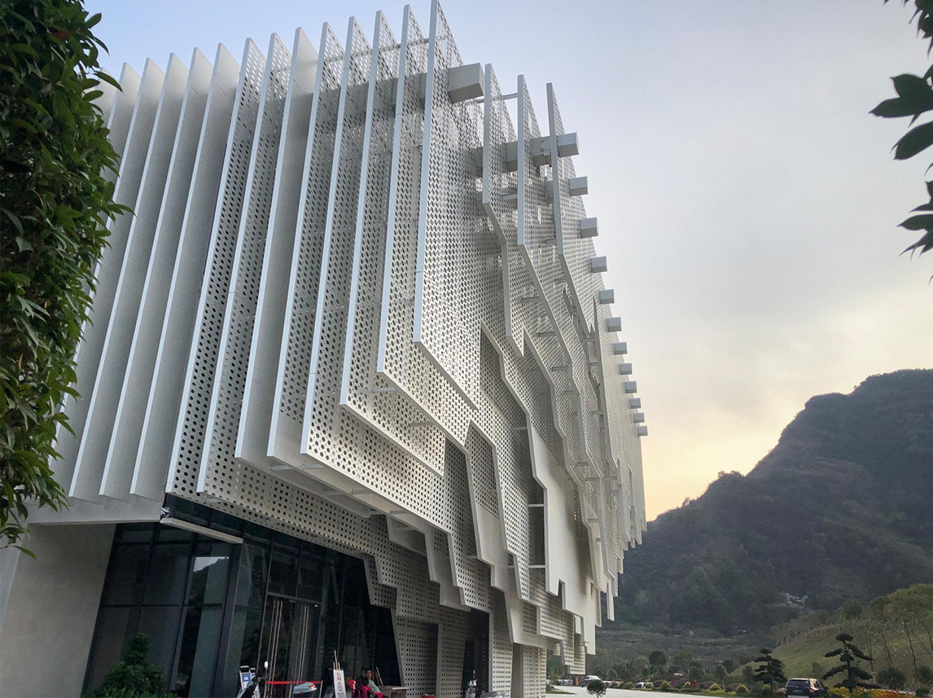 London Design Awards Winner - Zhangjiajie TujiaBrocade Museum