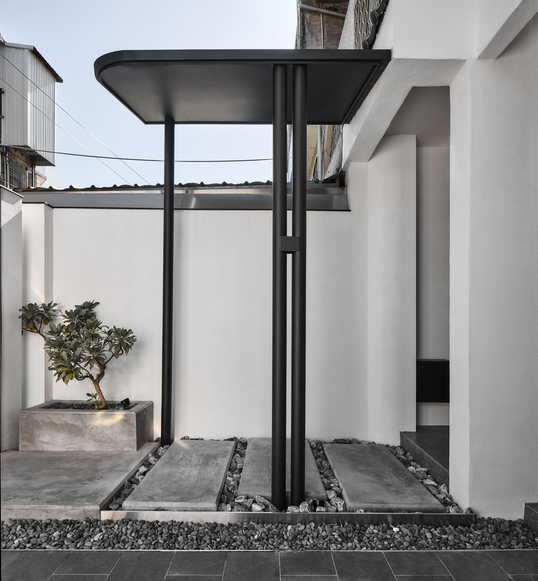 London Design Awards Winner - OFFICE OF EXISTENTIALISM ARCHITECTURE STUDIO