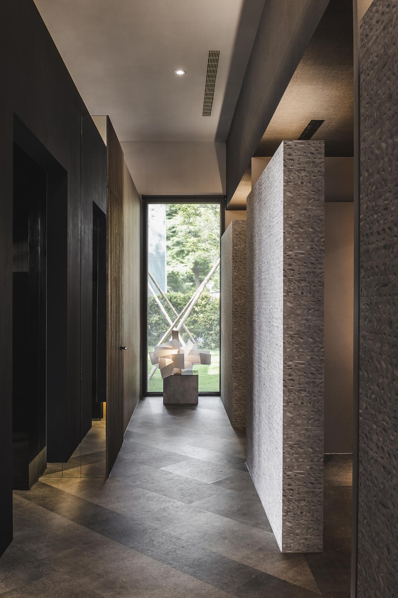 London Design Awards Winner - The Art of Deformation