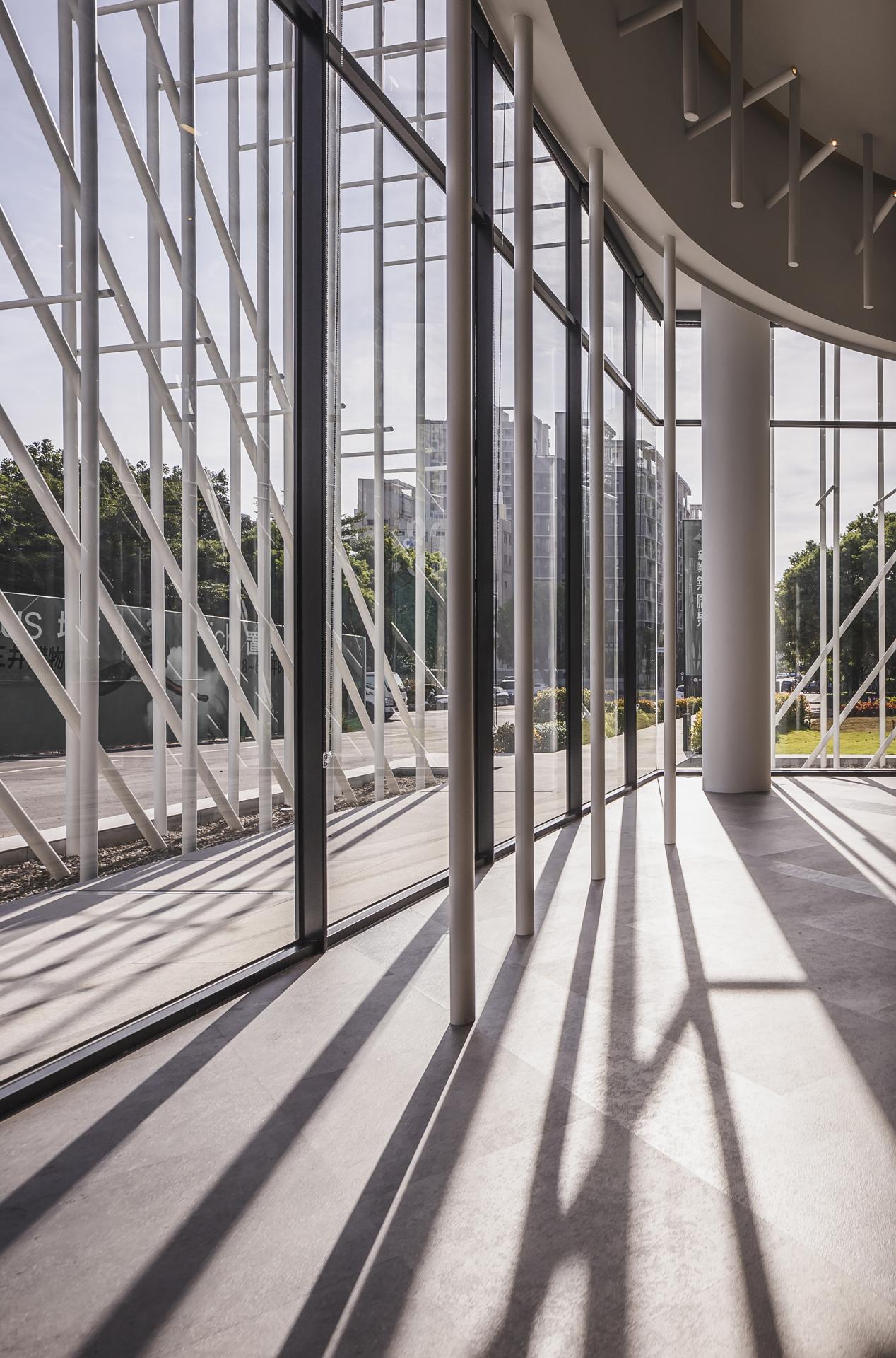 London Design Awards Winner - The Art of Deformation