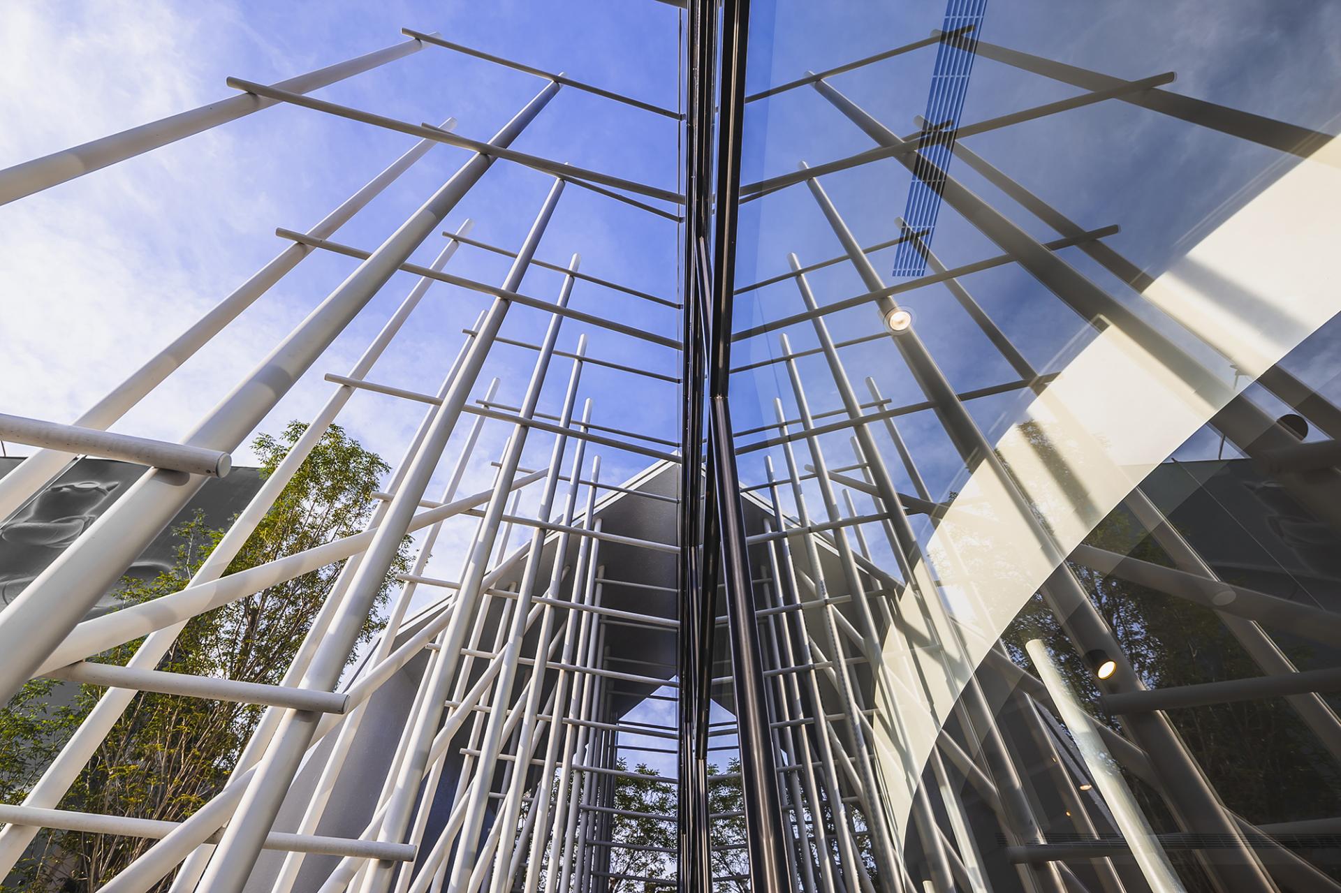 London Design Awards Winner - The Art of Deformation