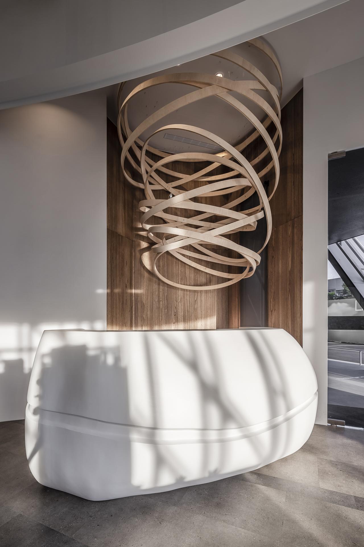 London Design Awards Winner - The Art of Deformation