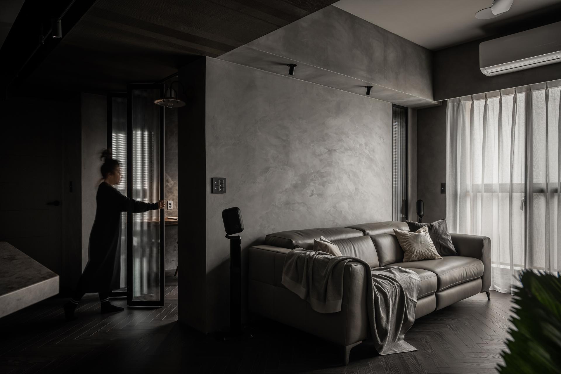 London Design Awards Winner - Black Spruce