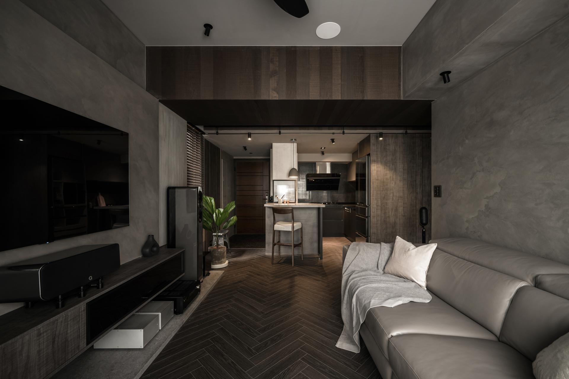London Design Awards Winner - Black Spruce