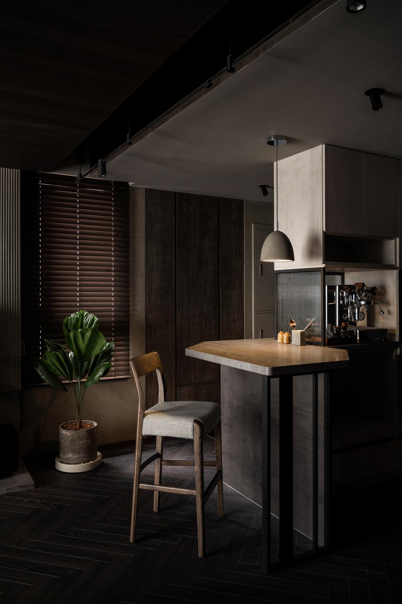 London Design Awards Winner - Black Spruce