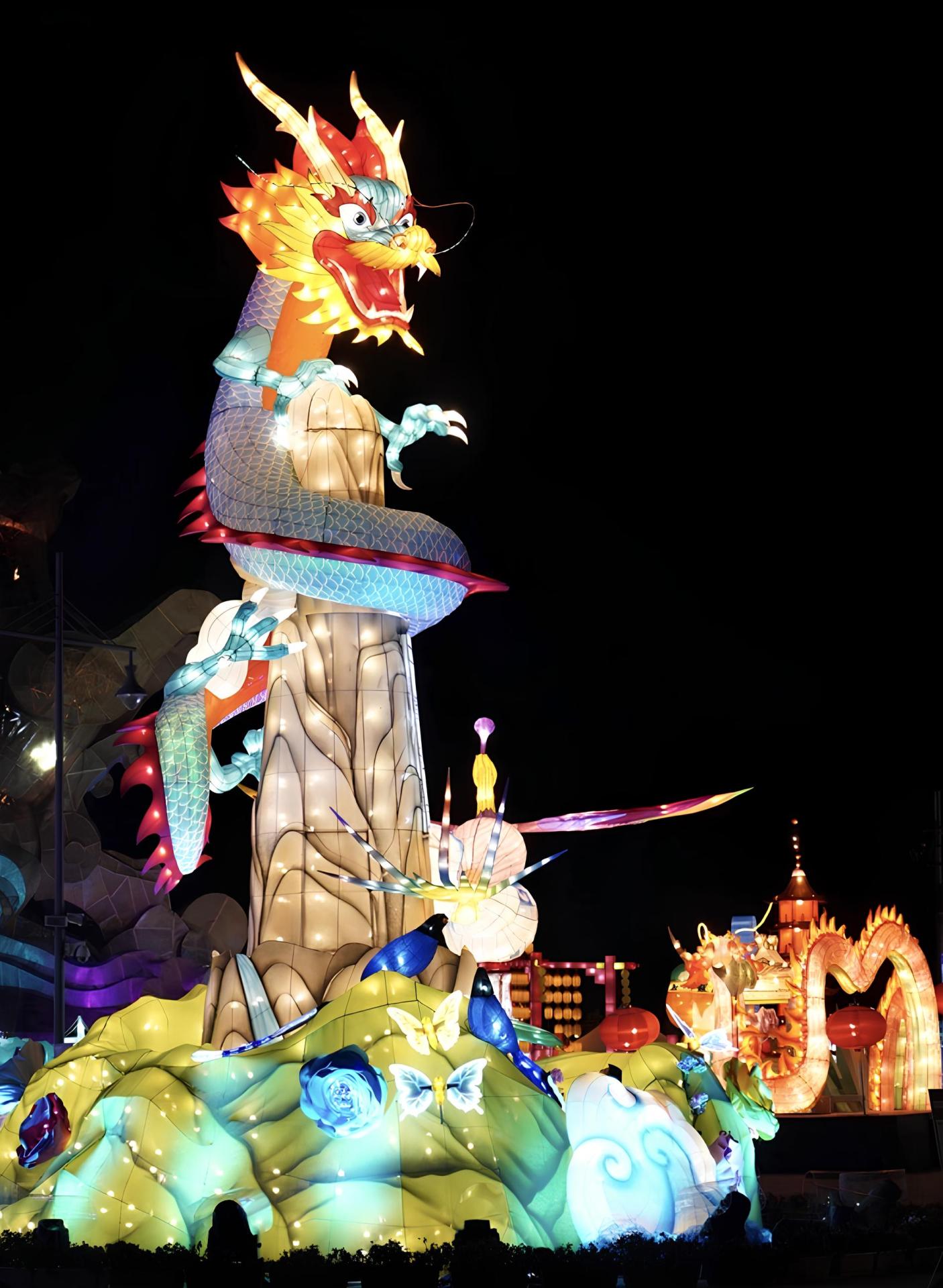London Design Awards Winner - 2024 Nantou Lantern Festival — Phoenix.Dragon.Luck