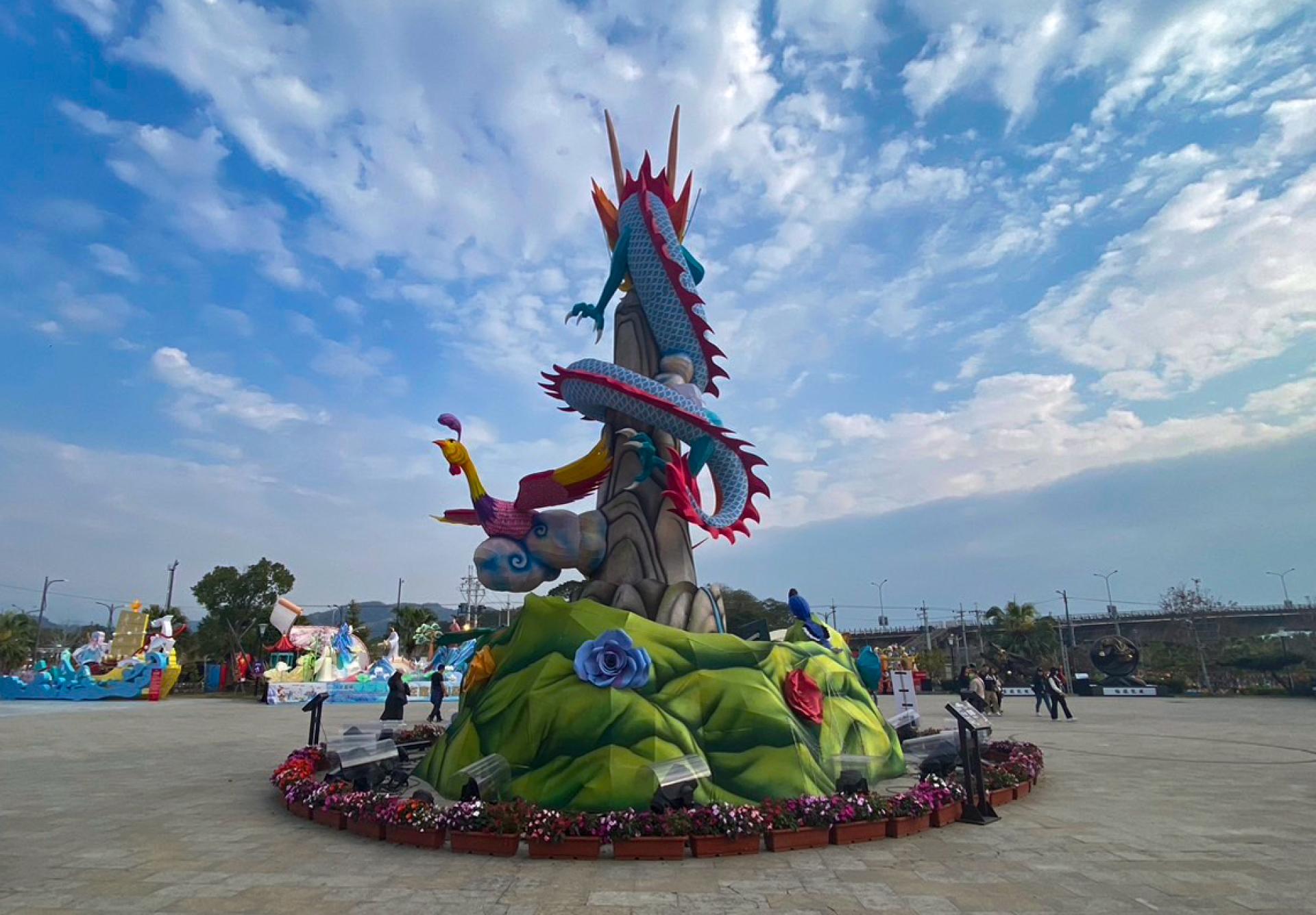 London Design Awards Winner - 2024 Nantou Lantern Festival — Phoenix.Dragon.Luck