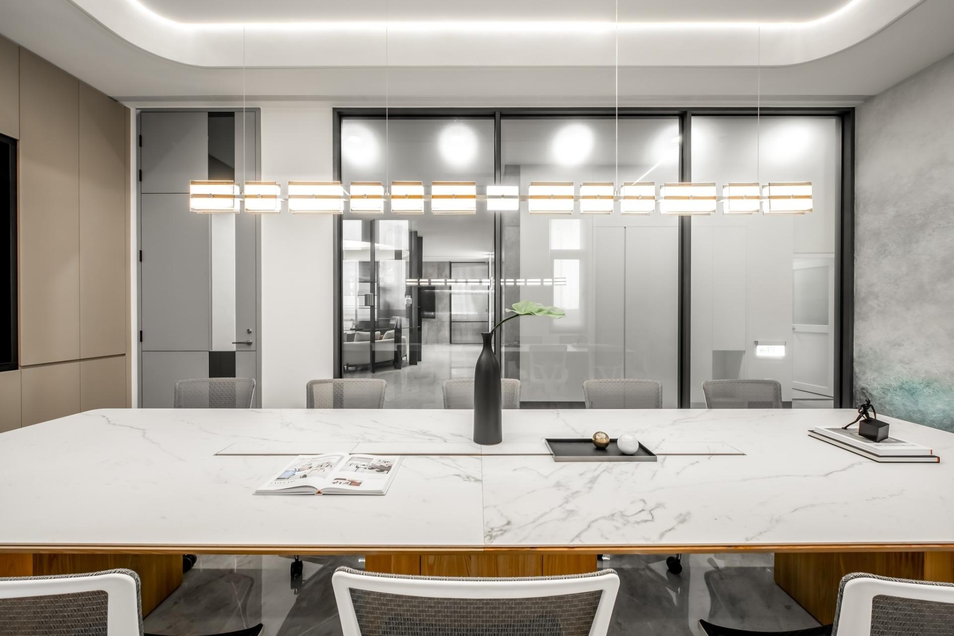 London Design Awards Winner - Infinite Loop
