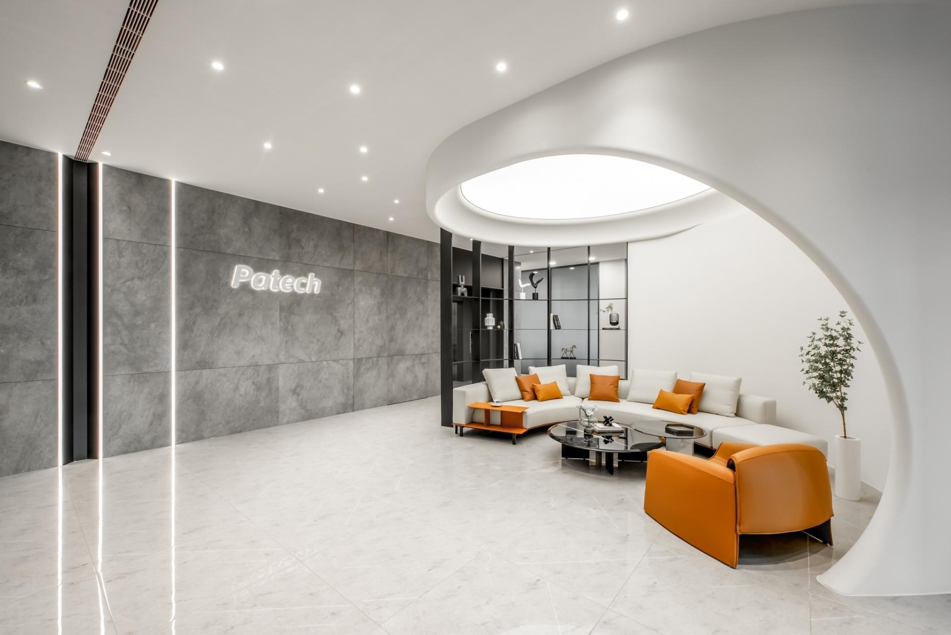 London Design Awards Winner - Infinite Loop