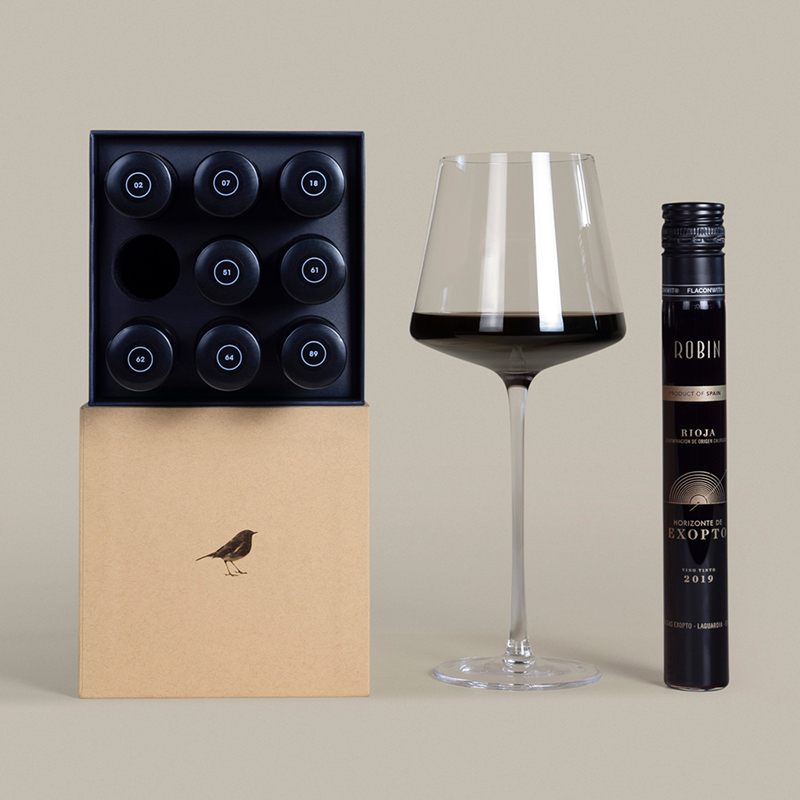 London Design Awards Winner - Robin Wine Tube Gift Box