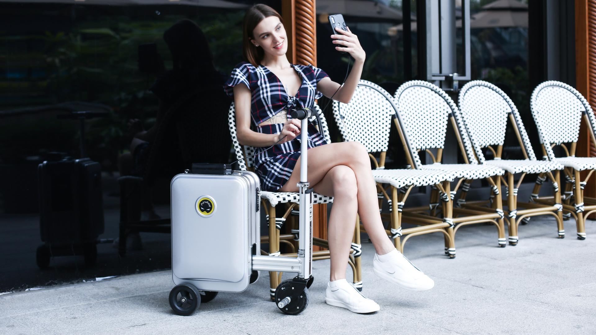 London Design Awards Winner - Airwheel SE3S