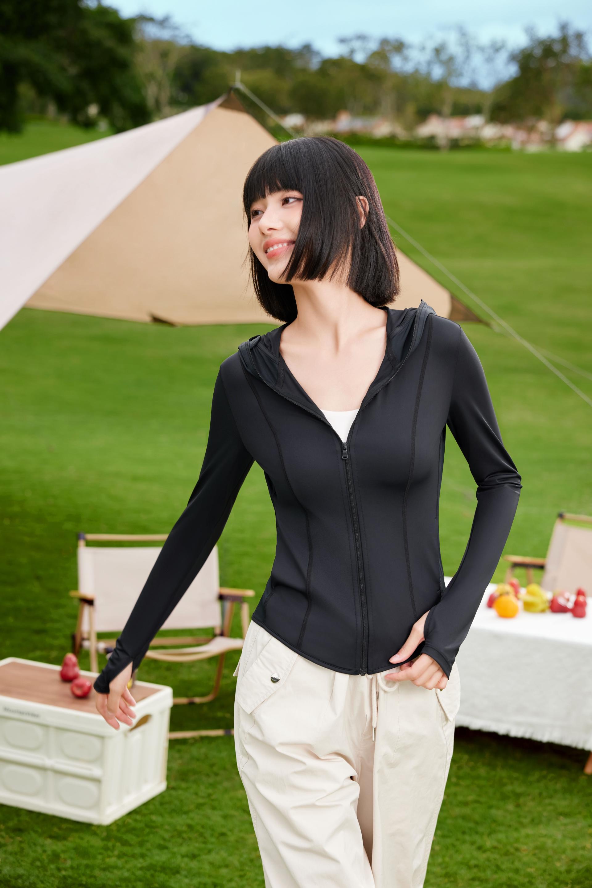 London Design Awards Winner - Sun Protection Jacket