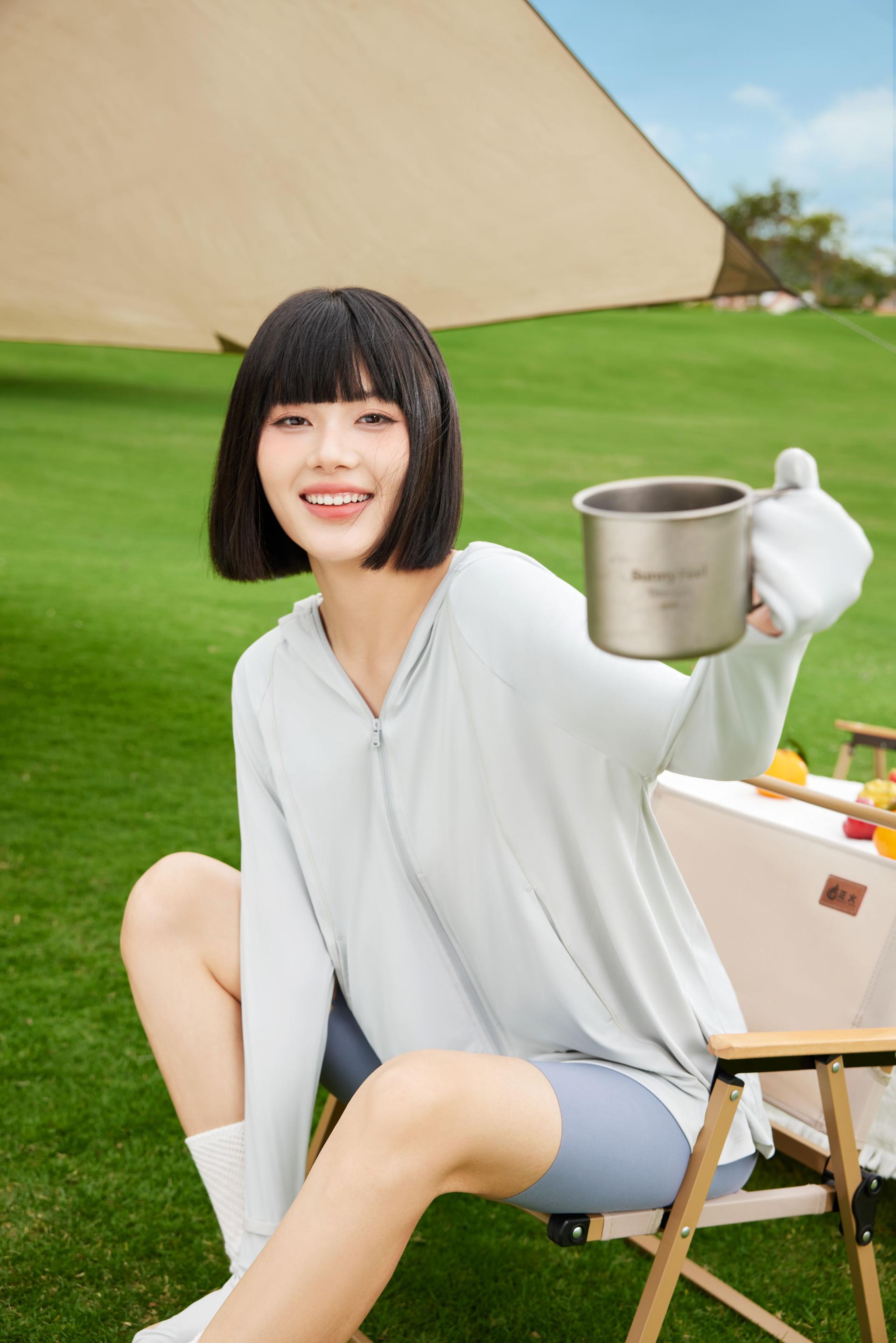 London Design Awards Winner - Sun Protection Jacket