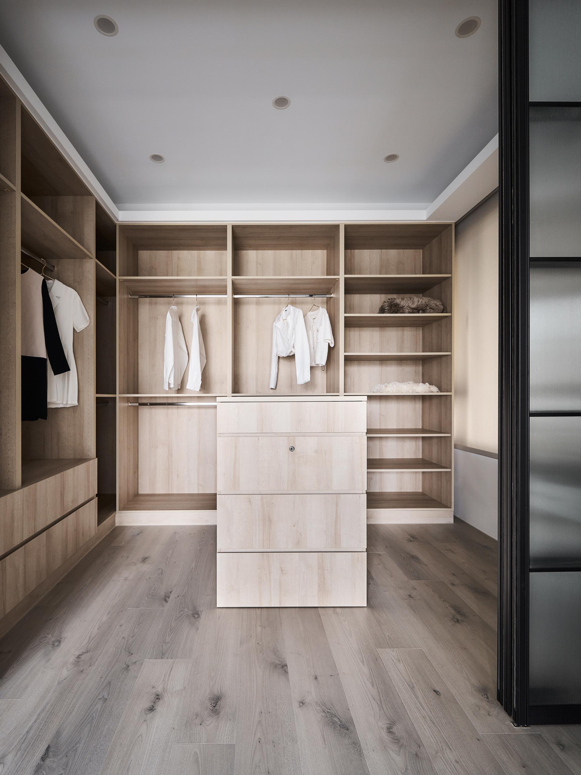 London Design Awards Winner - Le boy