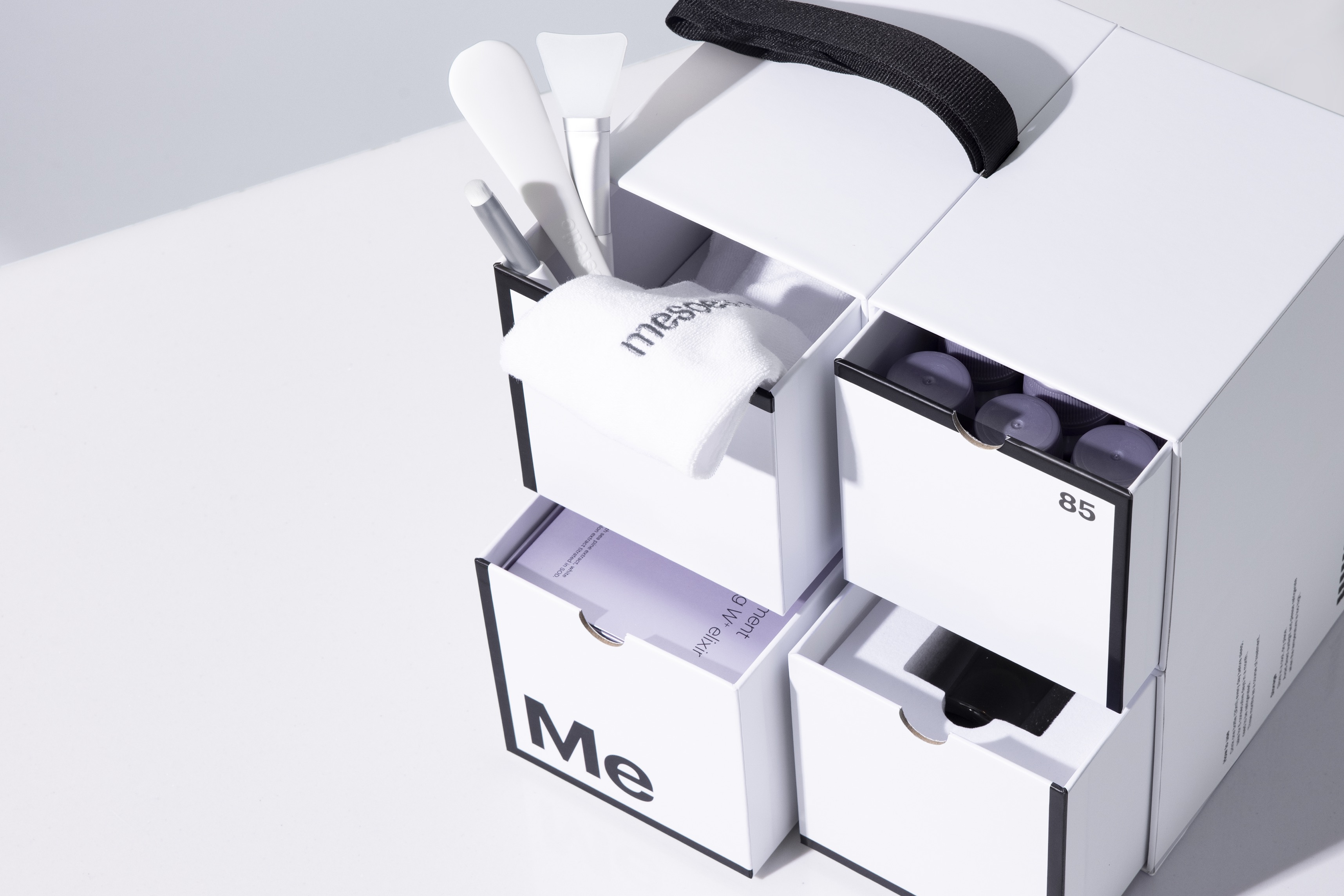 London Design Awards Winner - Me Magic Elemental Cube