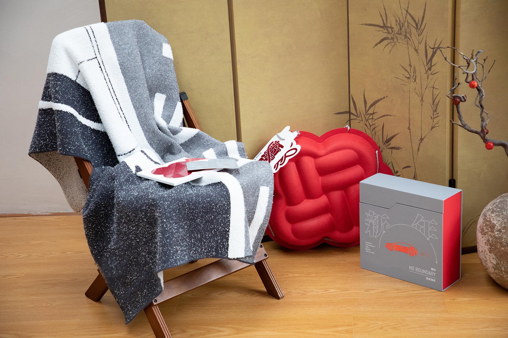 London Design Awards Winner - Chinese Knot