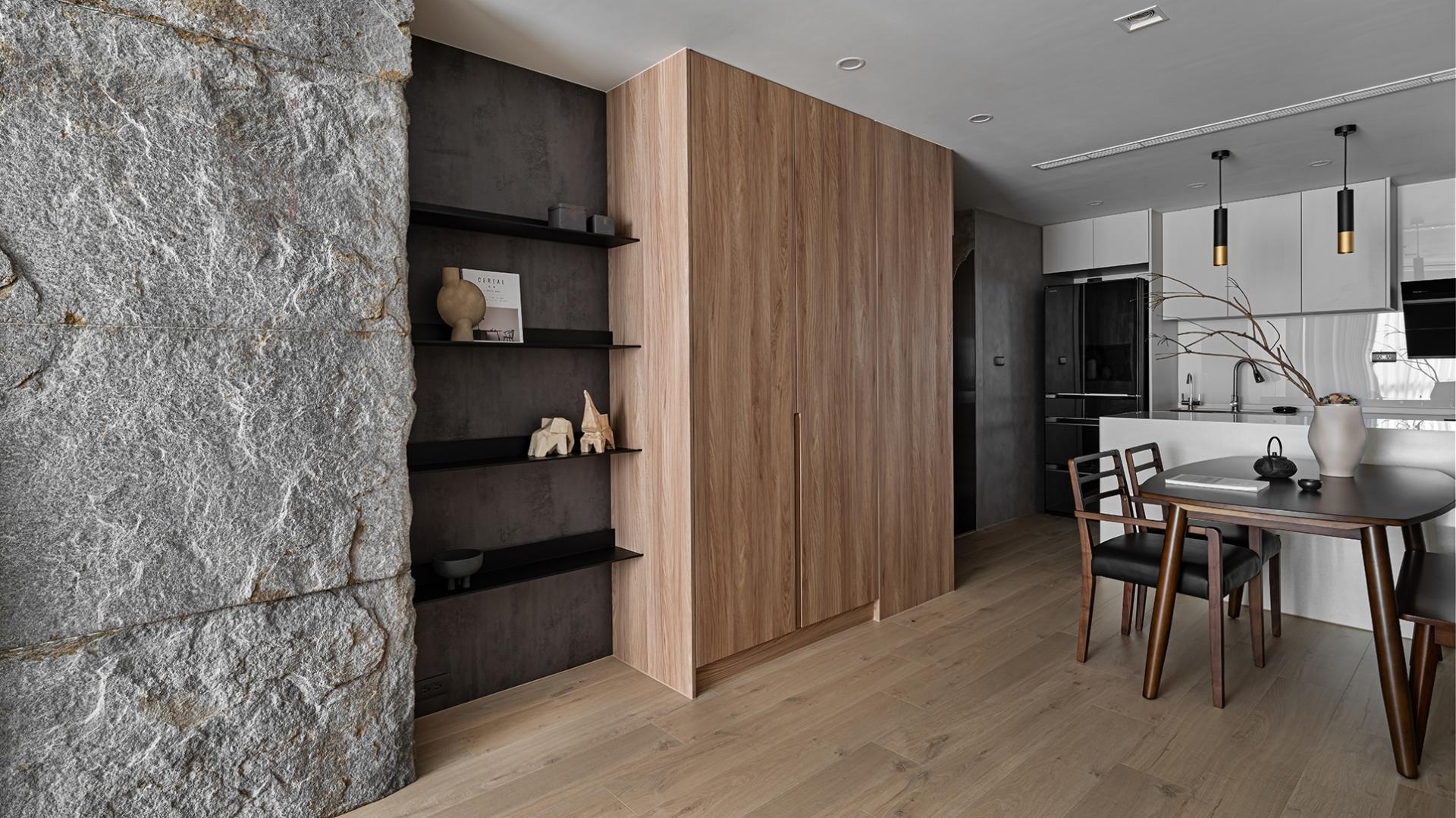 London Design Awards Winner - Stone Dialogue
