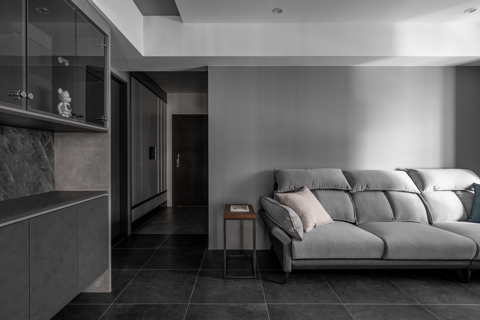 London Design Awards Winner - Live in the Grey