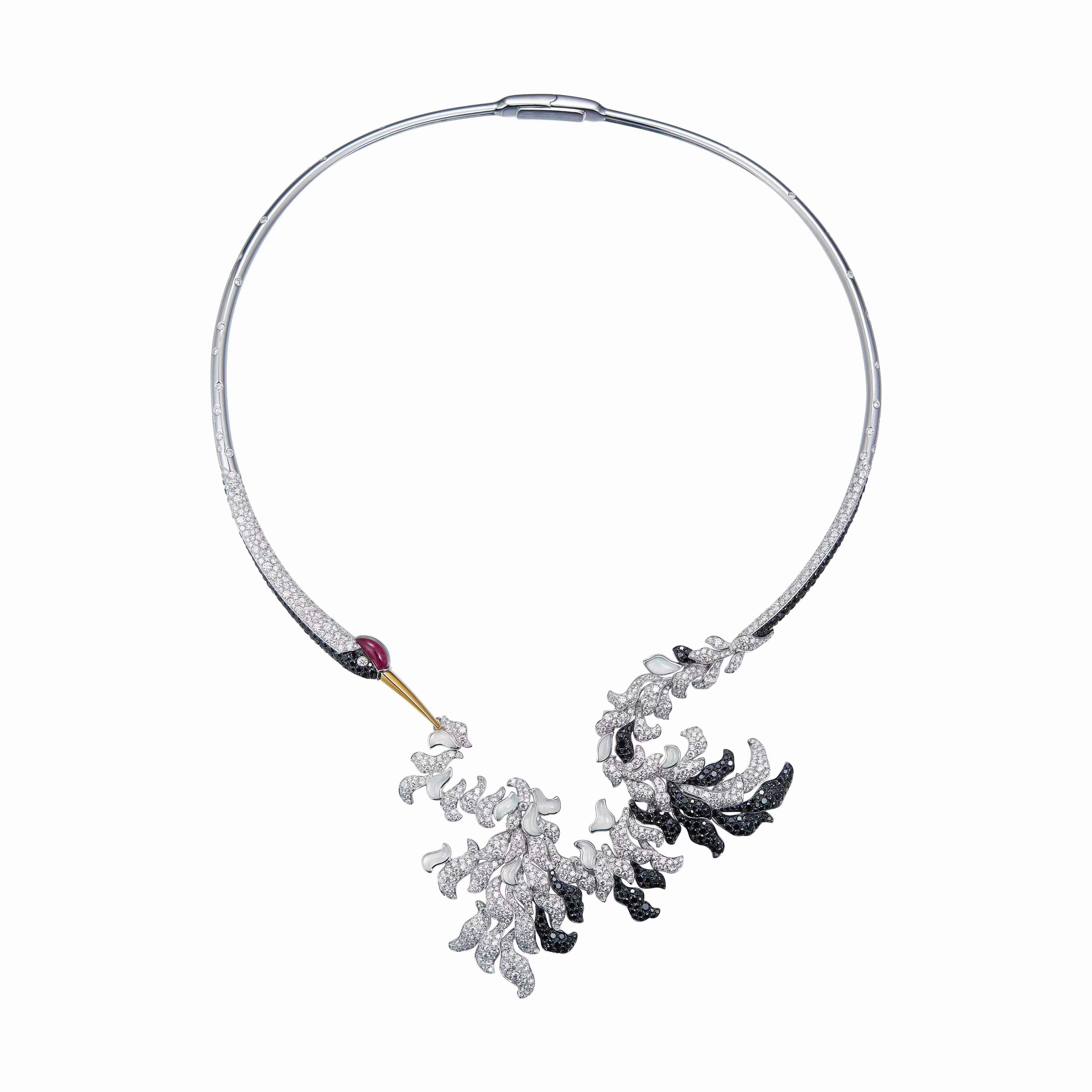 London Design Awards Winner - DANCING IN CLOUDS Necklace 