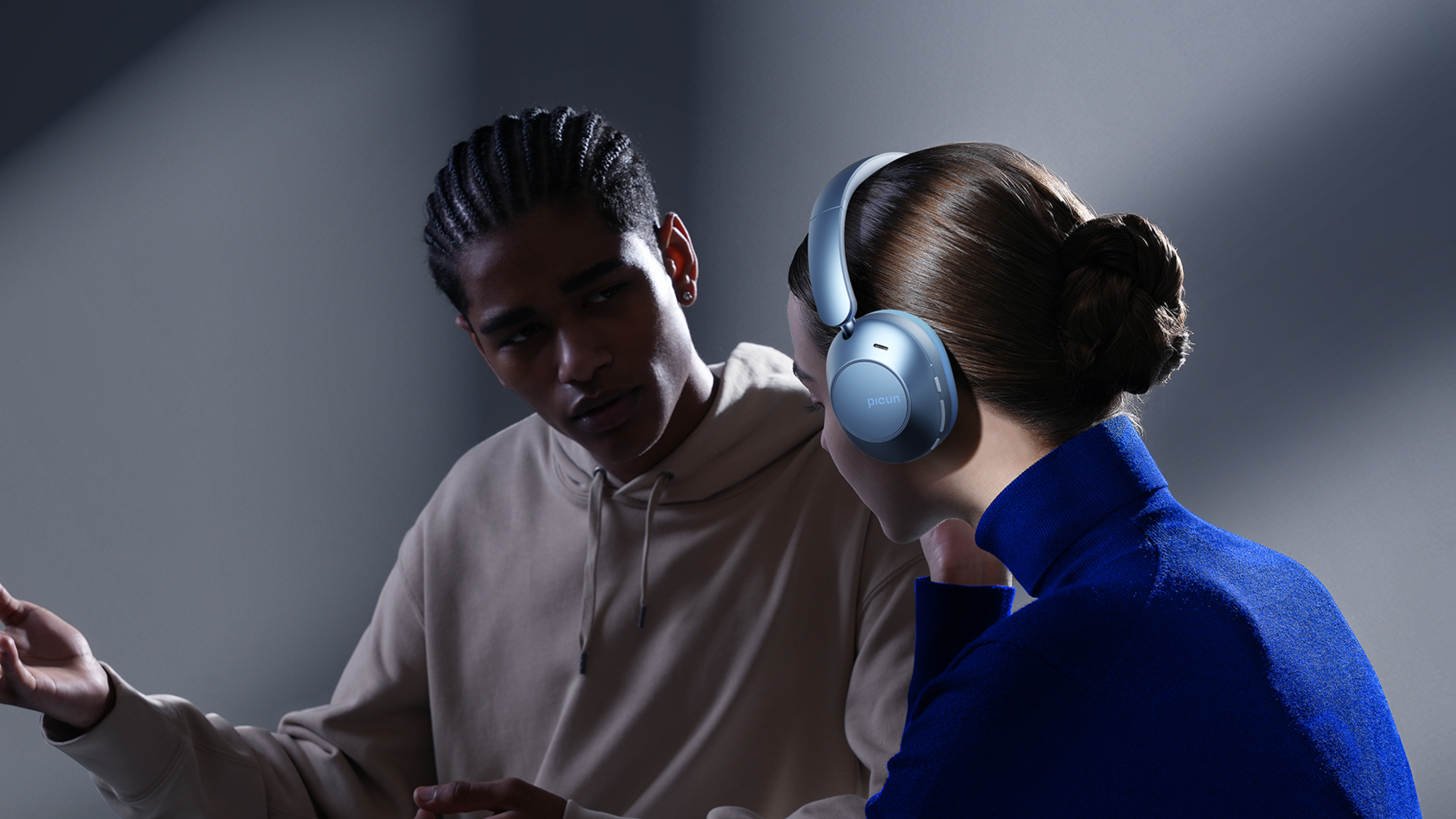 London Design Awards Winner - Picun F6 Noise-canceling Over-ear Bluetooth Headphones