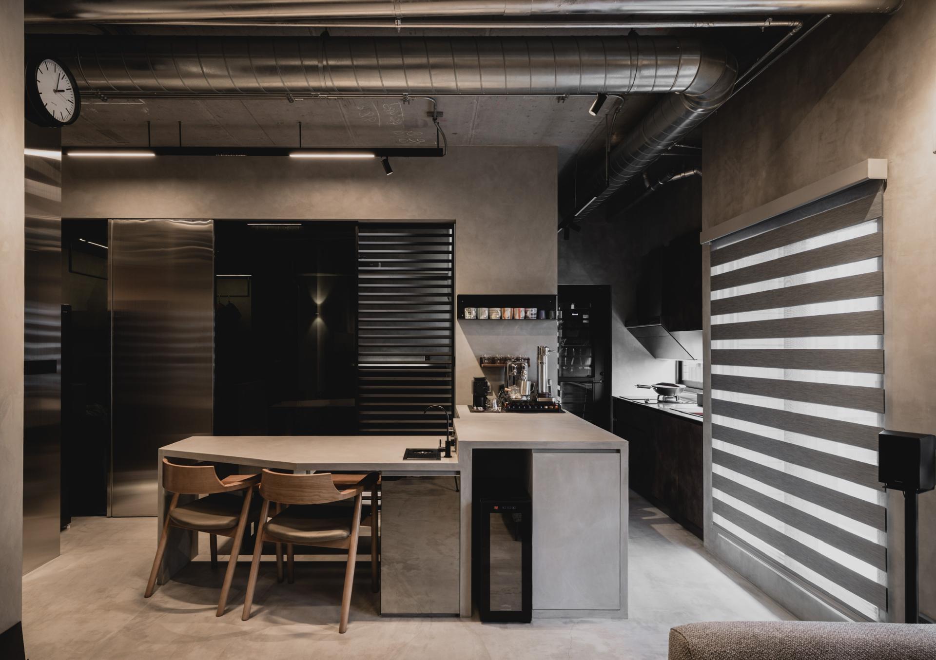 London Design Awards Winner - Aluminum