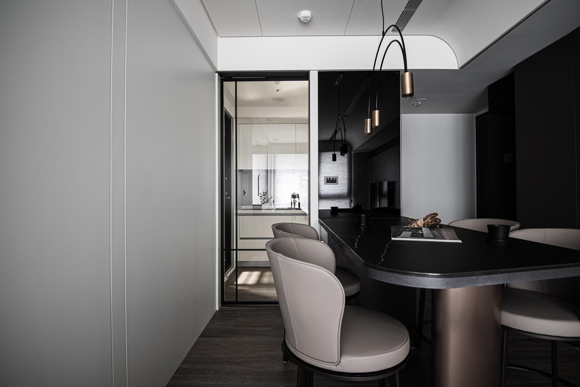 London Design Awards Winner - Quenched Silence