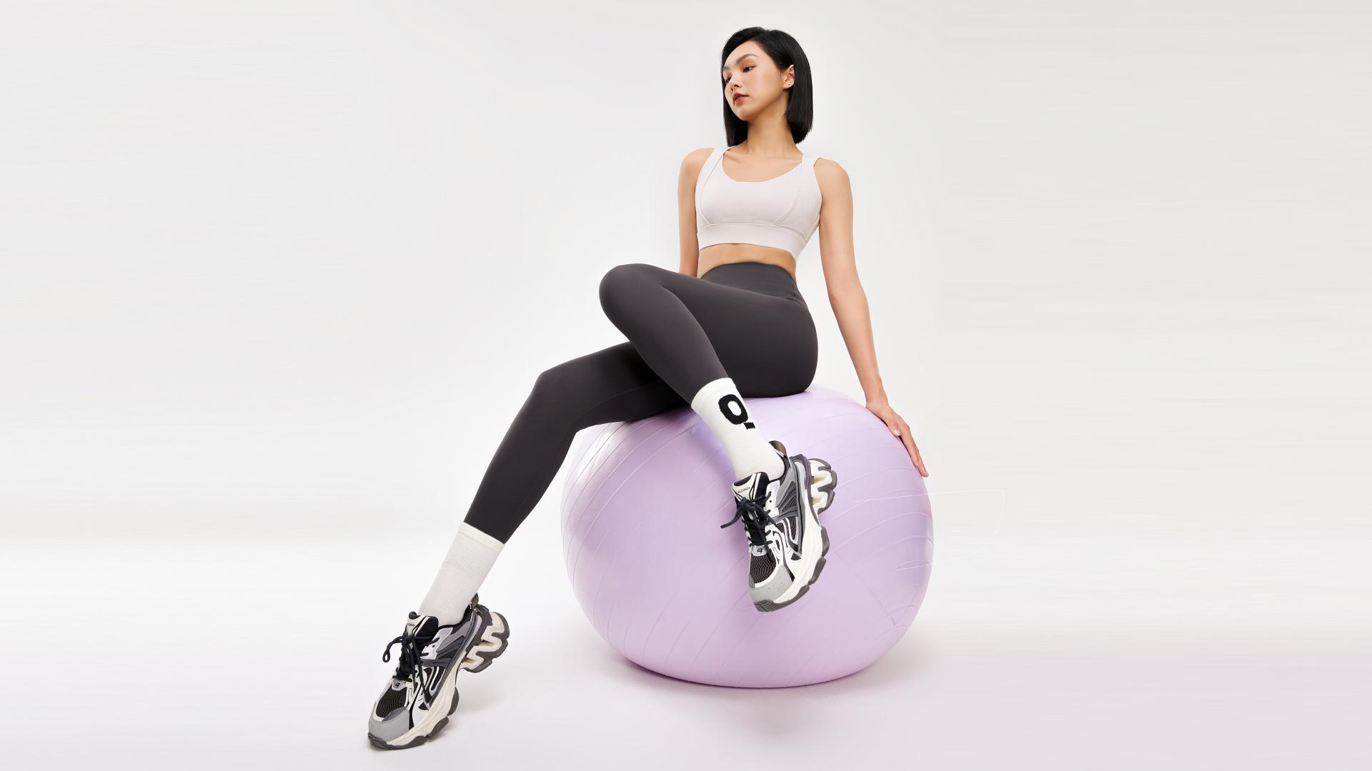 London Design Awards Winner - CURVE-ISM Shark pants