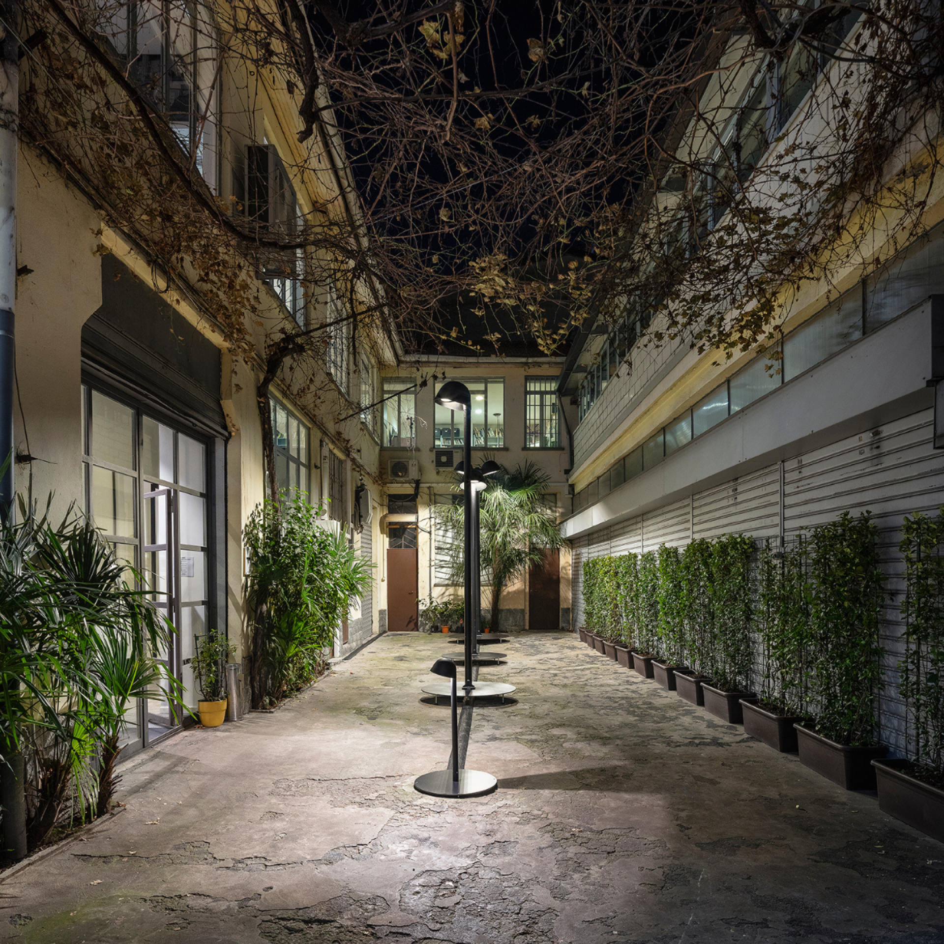 London Design Awards Winner - Cloche sustainable urban luminaire
