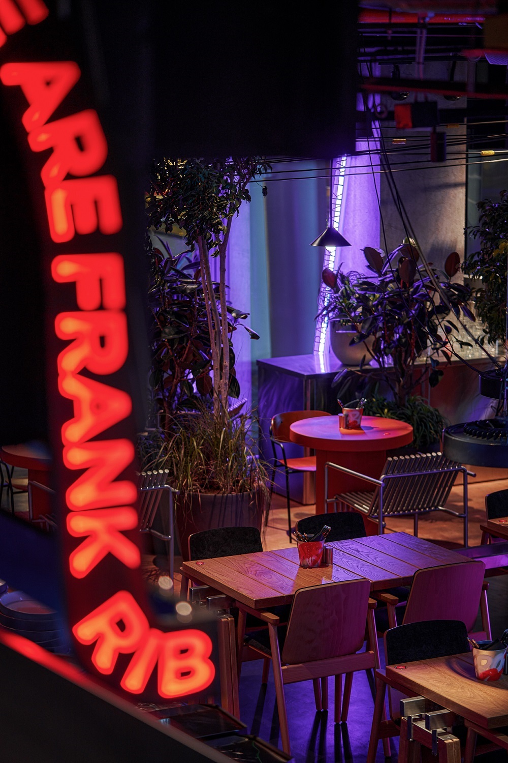 London Design Awards Winner - FRANK restaurant