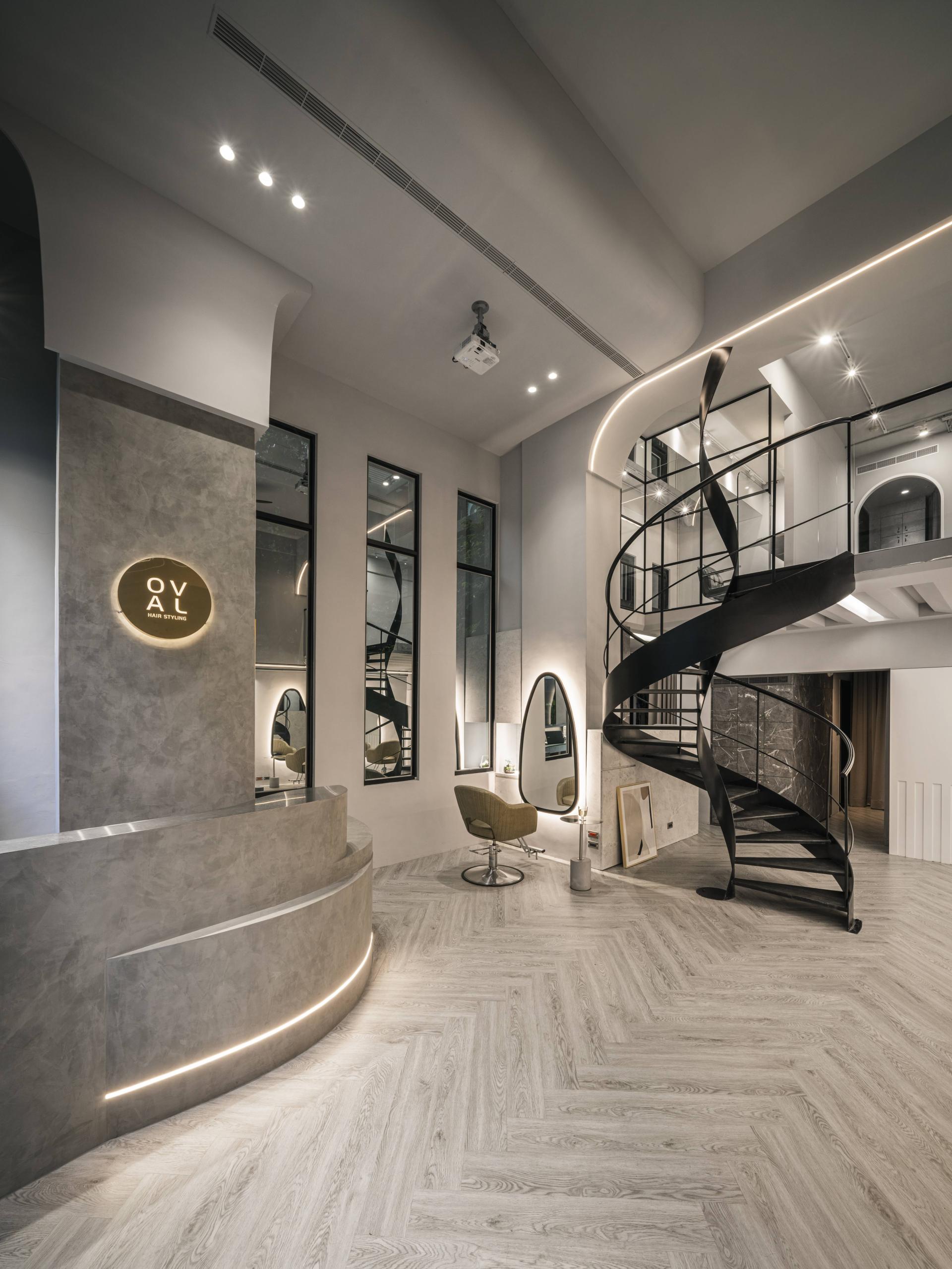 London Design Awards Winner - Graceful Arc