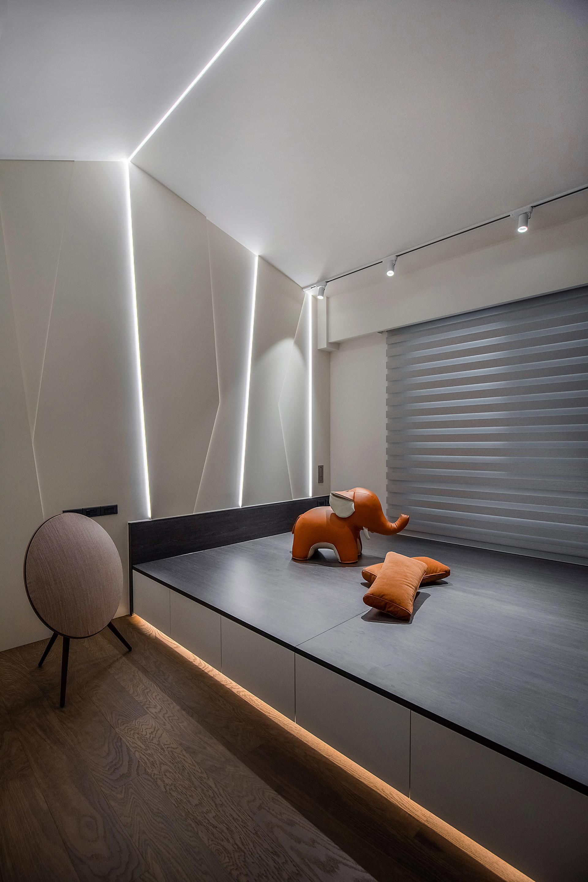 London Design Awards Winner - Glow