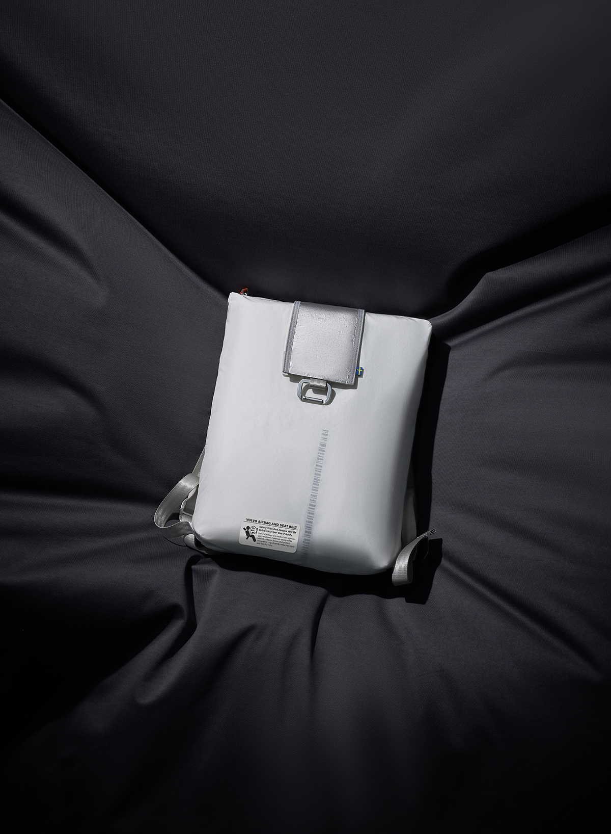 London Design Awards Winner - Airbag Material Foldable Backpack