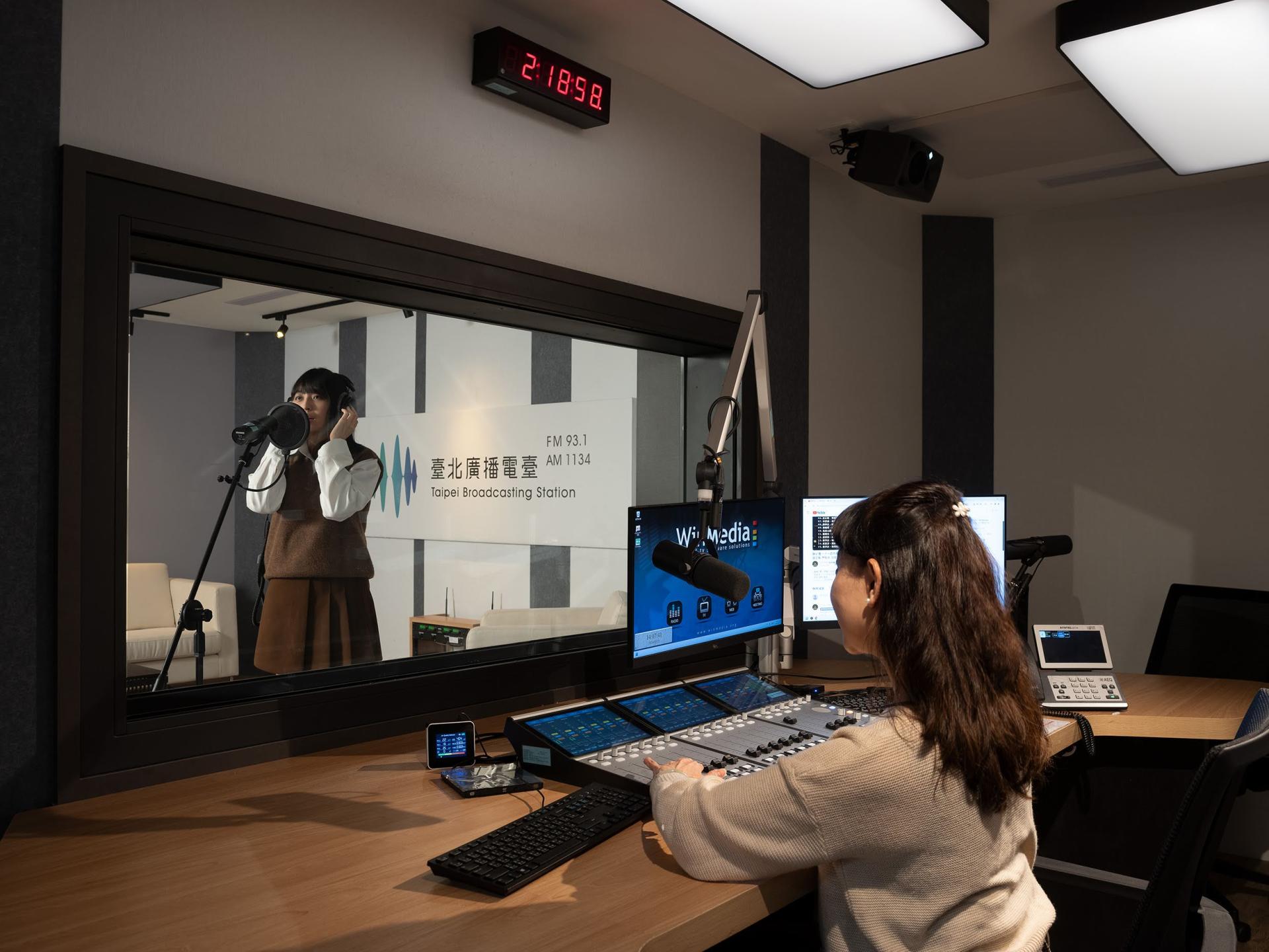 London Design Awards Winner - New Sound Era-Taipei Broadcasting Station Renovation Plan