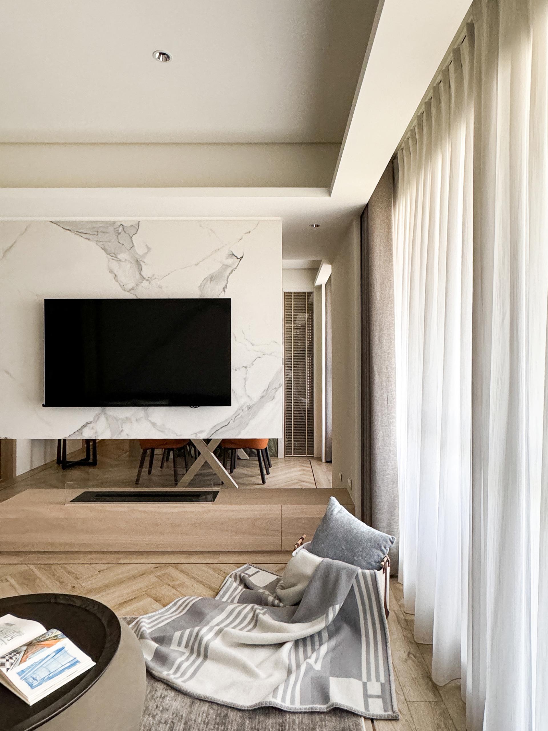 London Design Awards Winner - Poetic Daily