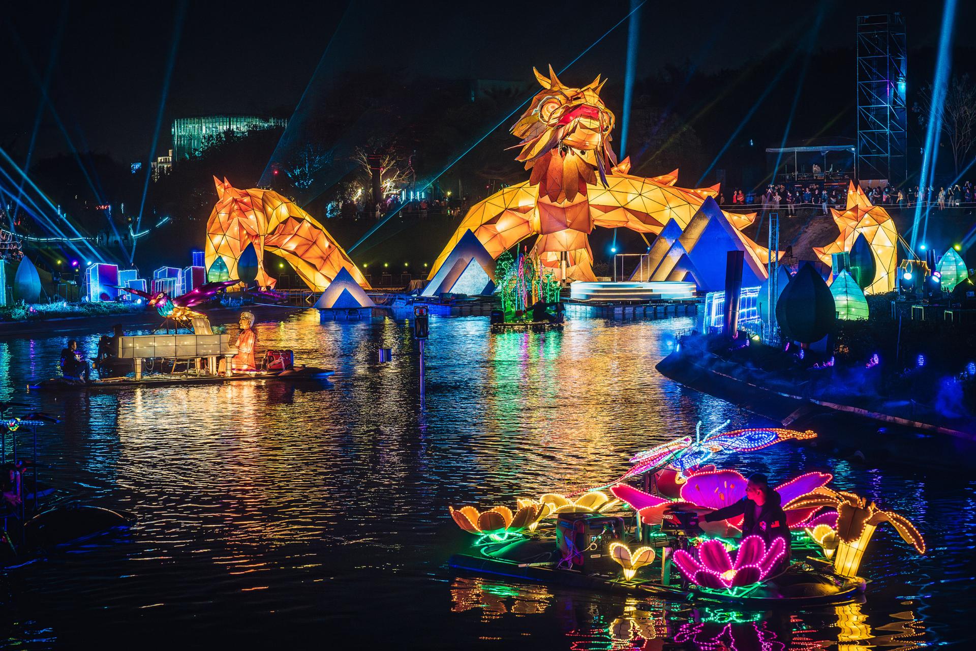 London Design Awards Winner - 2024 Central Taiwan Lantern Festival “Taichung Bravo”