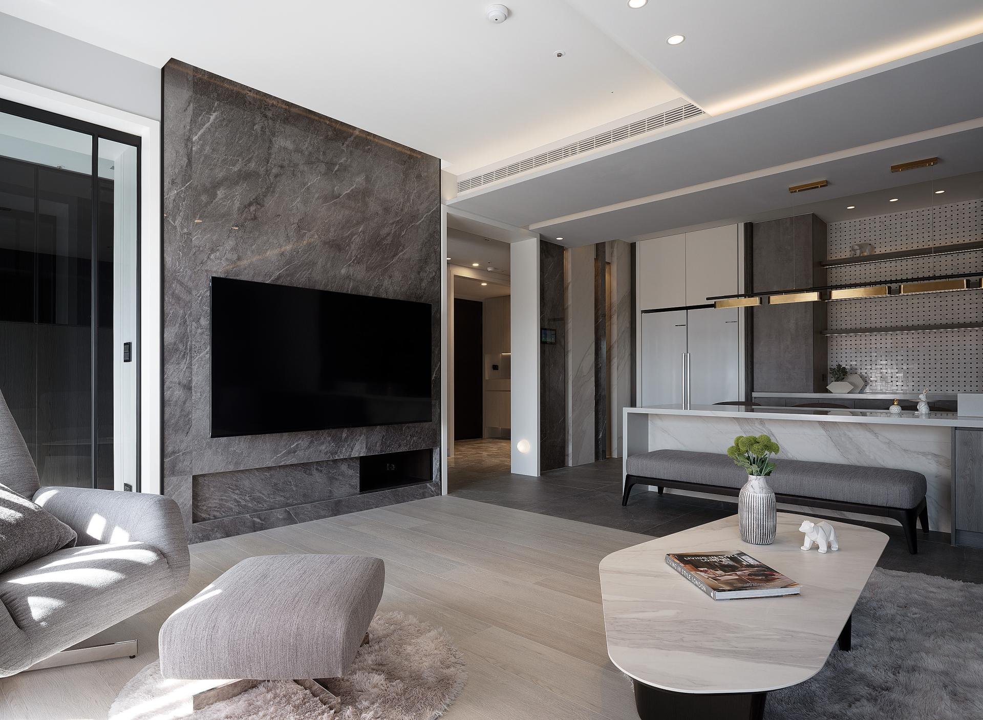 London Design Awards Winner - Lead The Light