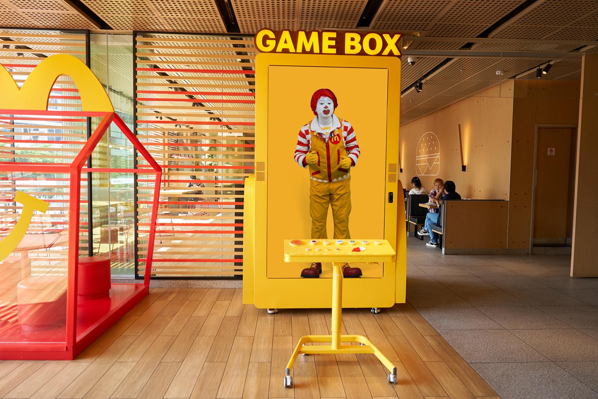 London Design Awards Winner - Meta Box