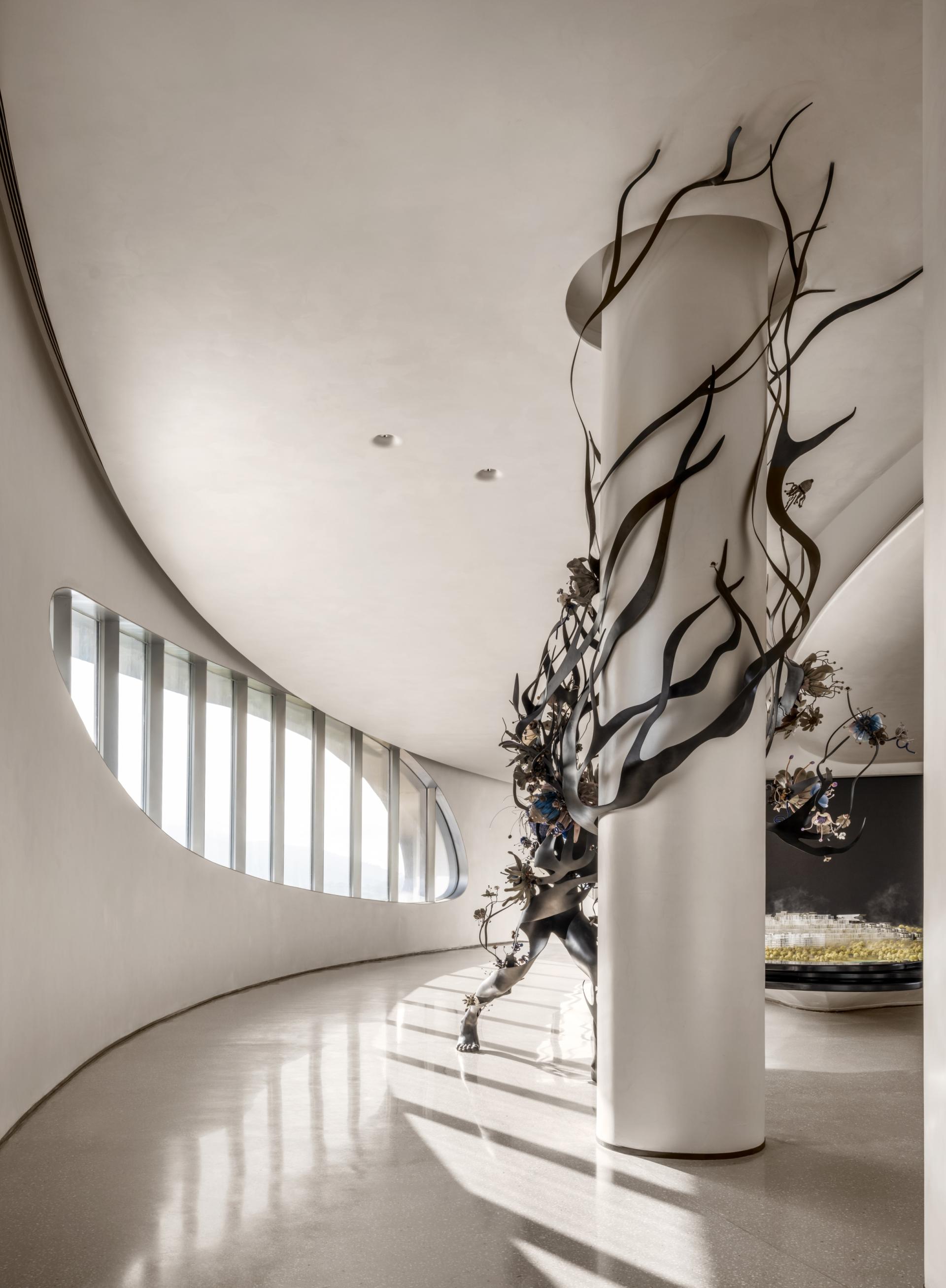 London Design Awards Winner - LUXEBAY ART GALLERY