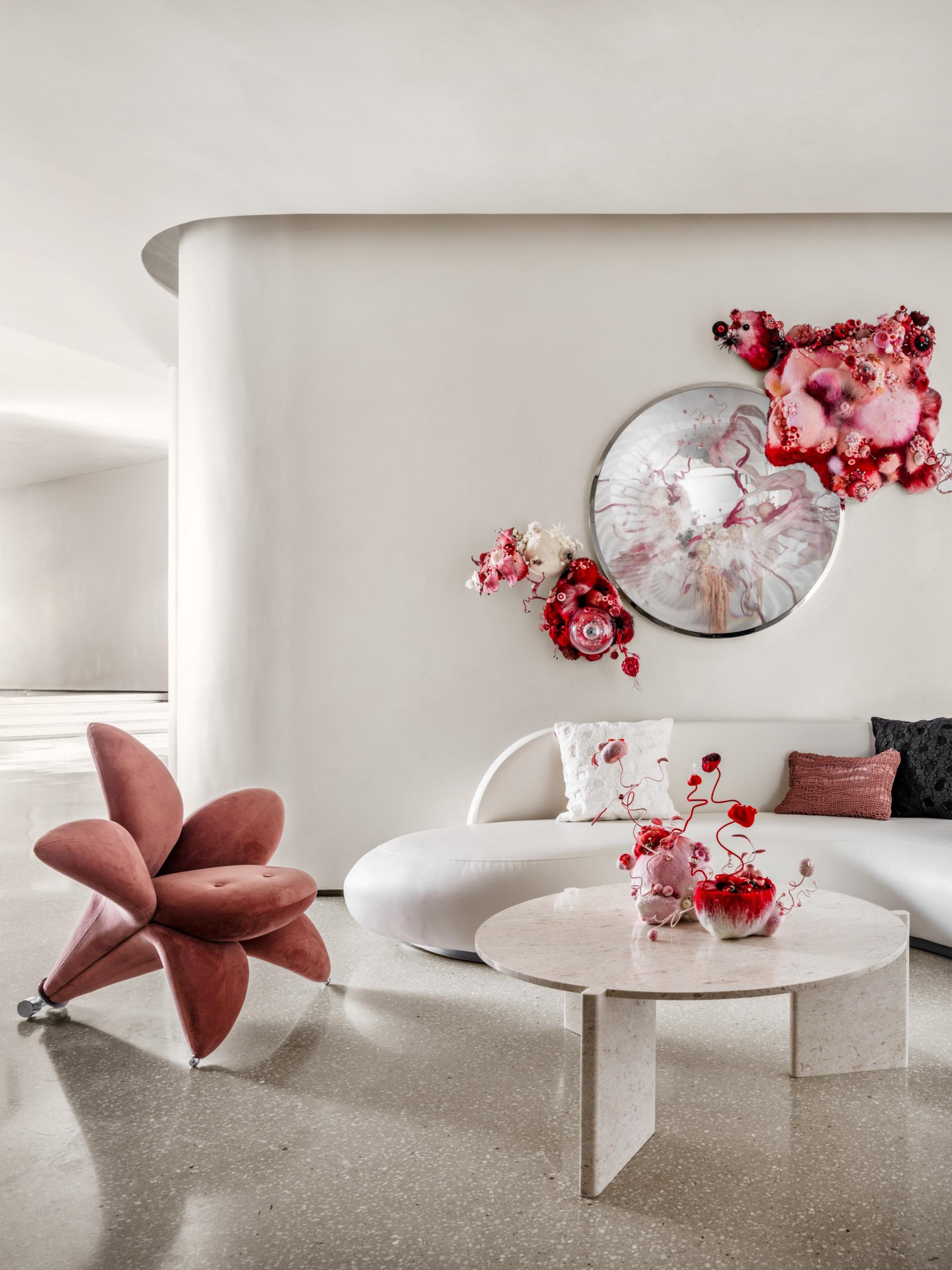 London Design Awards Winner - LUXEBAY ART GALLERY