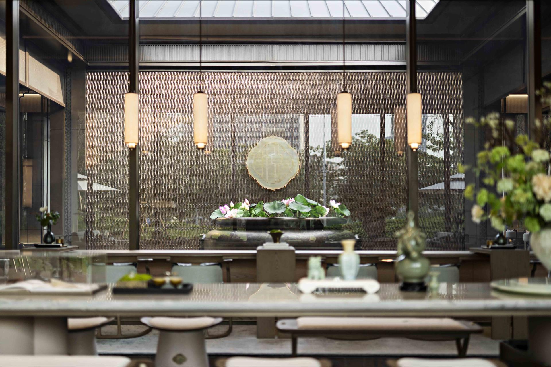 London Design Awards Winner - Foshan Poly Luangyue