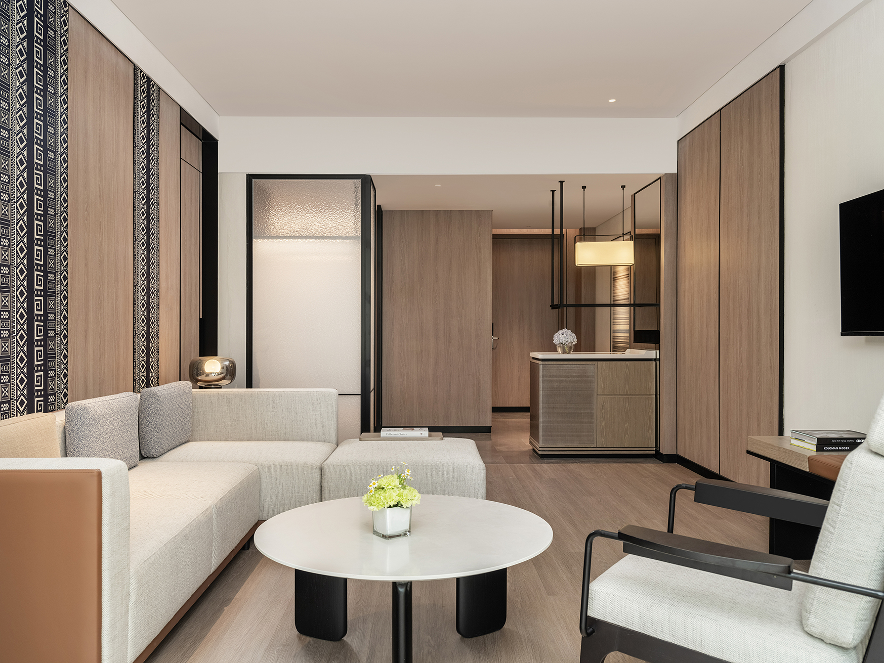 London Design Awards Winner - SHERATON HAIKOU RENOVATION