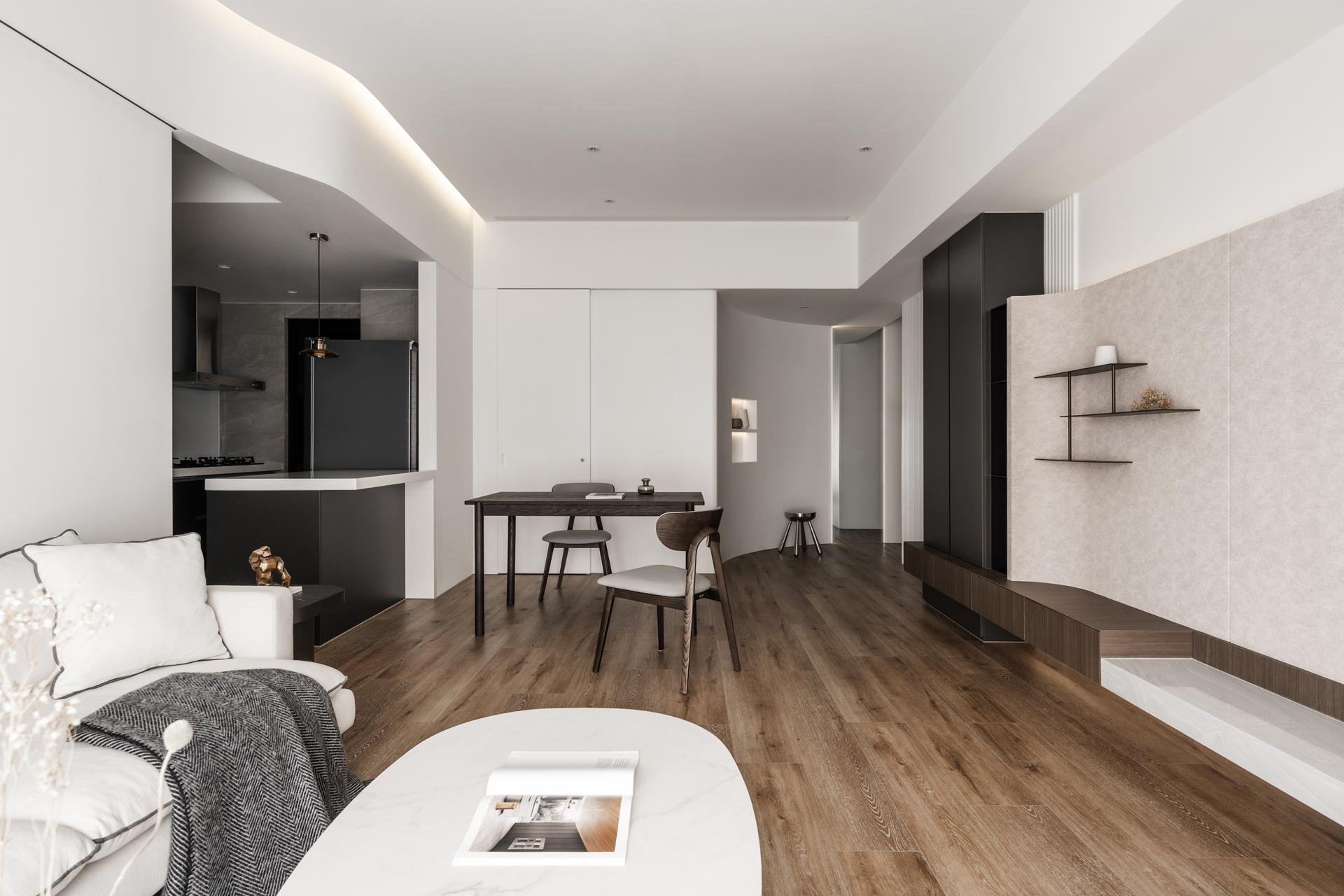 London Design Awards Winner - Reflection