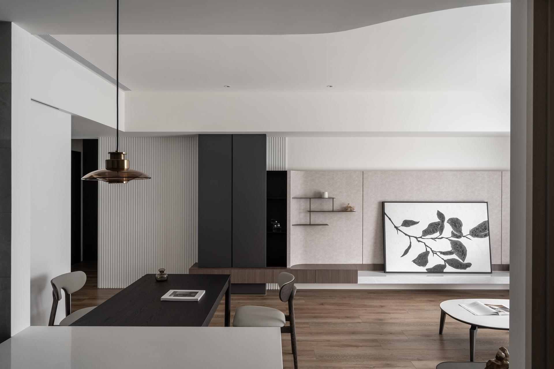 London Design Awards Winner - Reflection