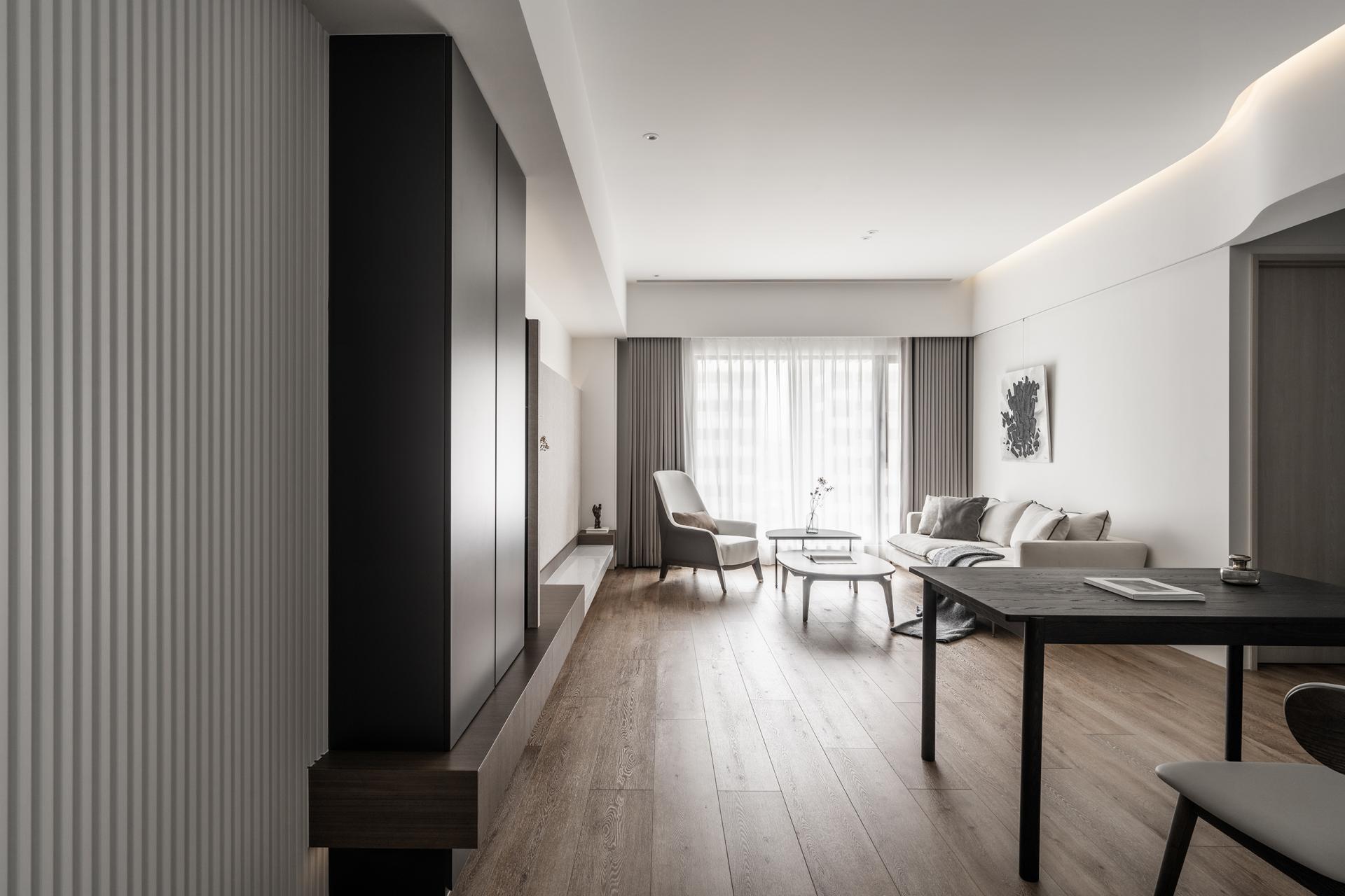 London Design Awards Winner - Reflection