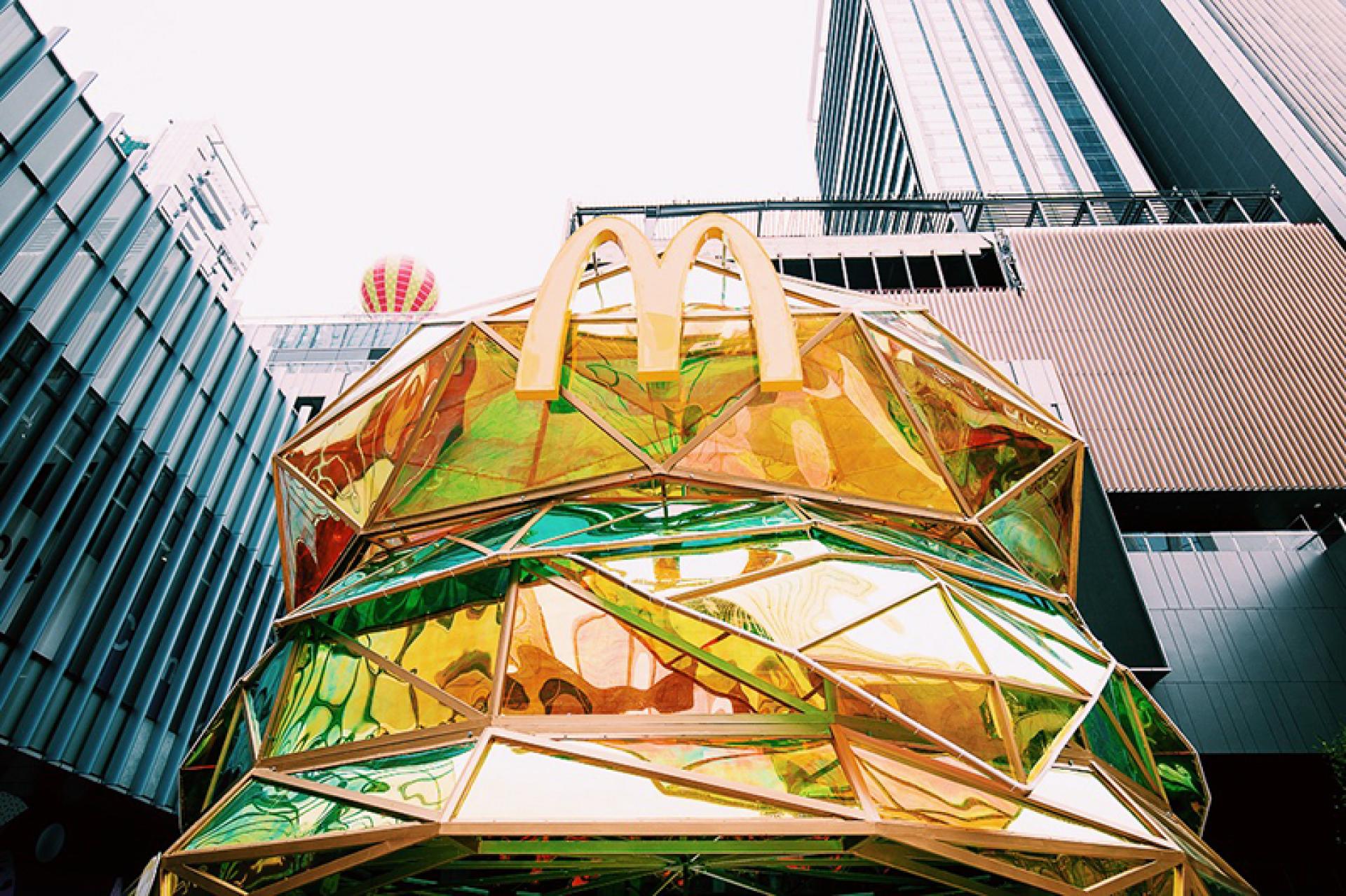 London Design Awards Winner - ”McDonald's Three Brothers“ Pop-up Store China