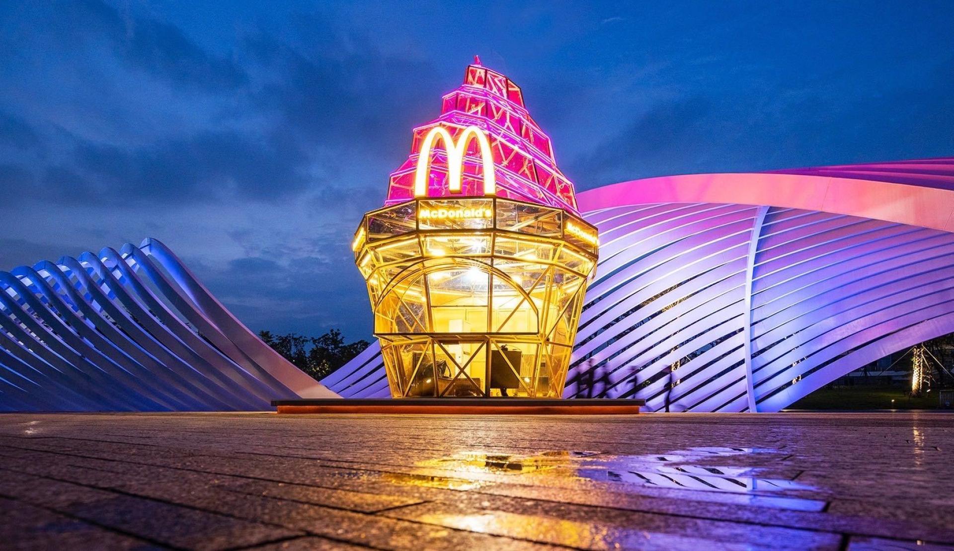 London Design Awards Winner - ”McDonald's Three Brothers“ Pop-up Store China