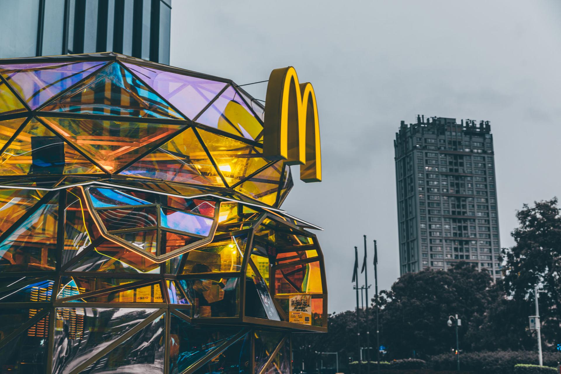 London Design Awards Winner - ”McDonald's Three Brothers“ Pop-up Store China